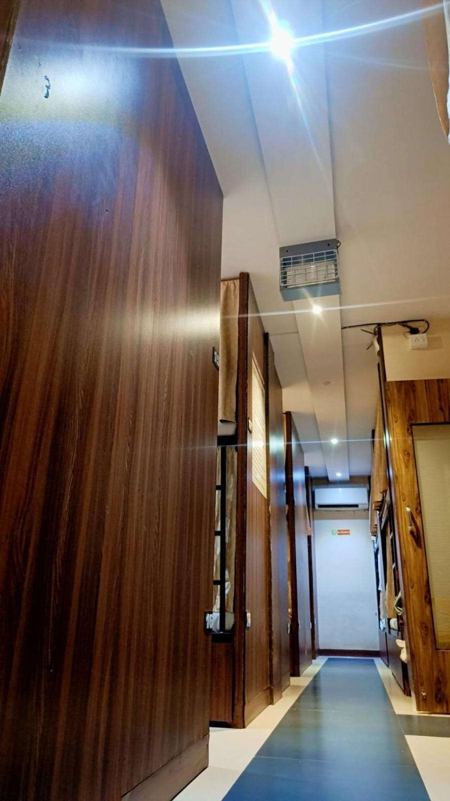 Almas 24 Aircondition Hostel *