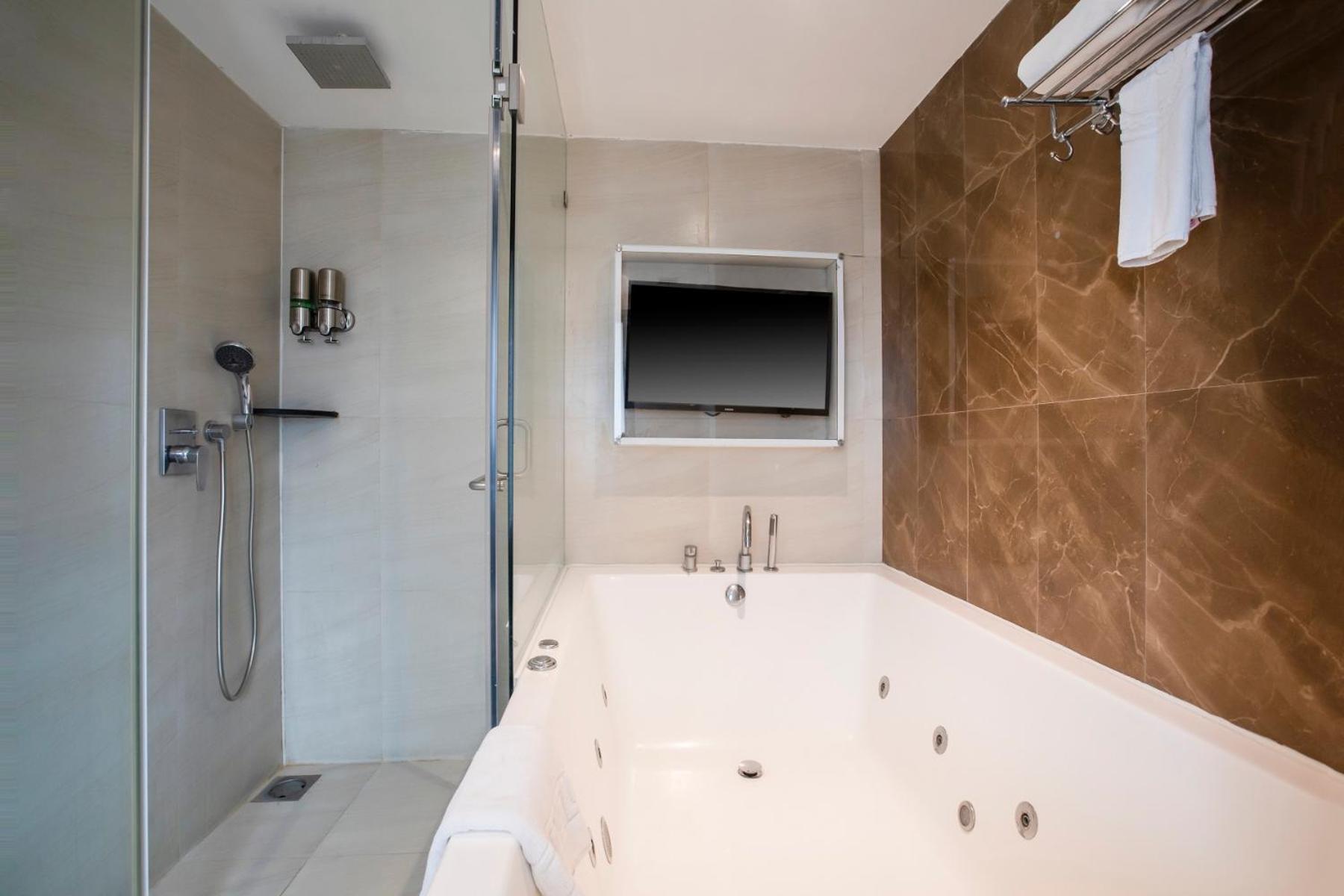 Ramee Techome Aparthotel 4*