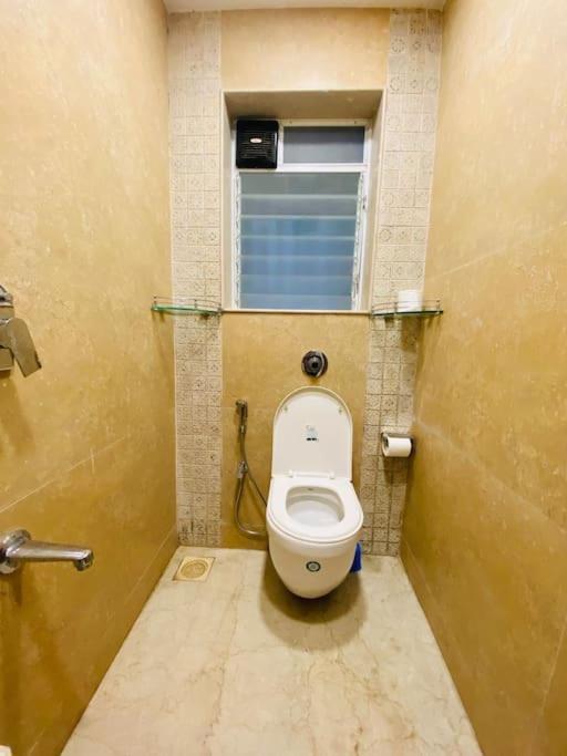 18 A, Khar West By Connekt Homes