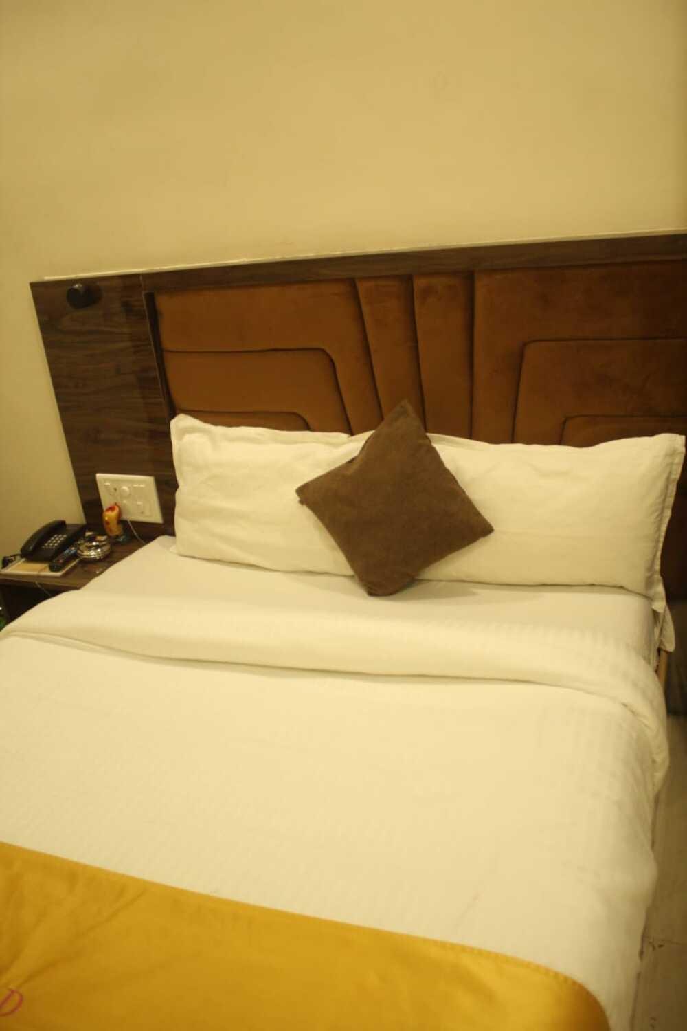 Siddharth Residency- Siddharth Nagar, Goregaon West Hotel
