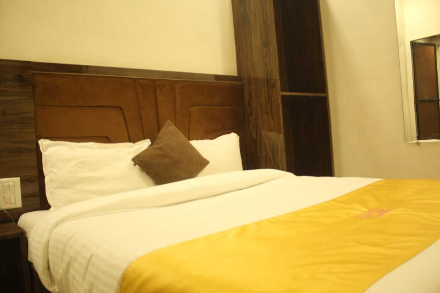 Hotel Siddharth Residency- Siddharth Nagar, Goregaon West Mumbai