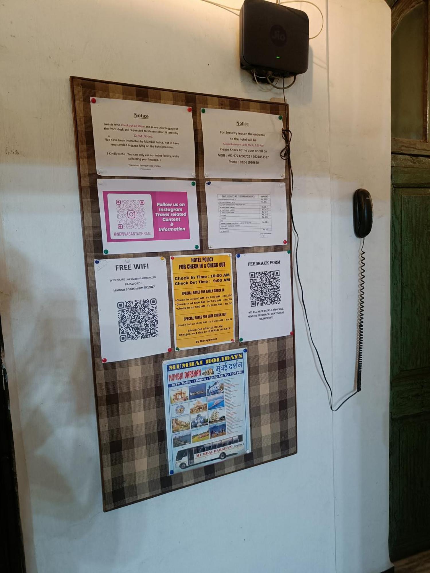 Vasantashram Cst Mumbai, Free Wifi With 1940s Retro Vibe *