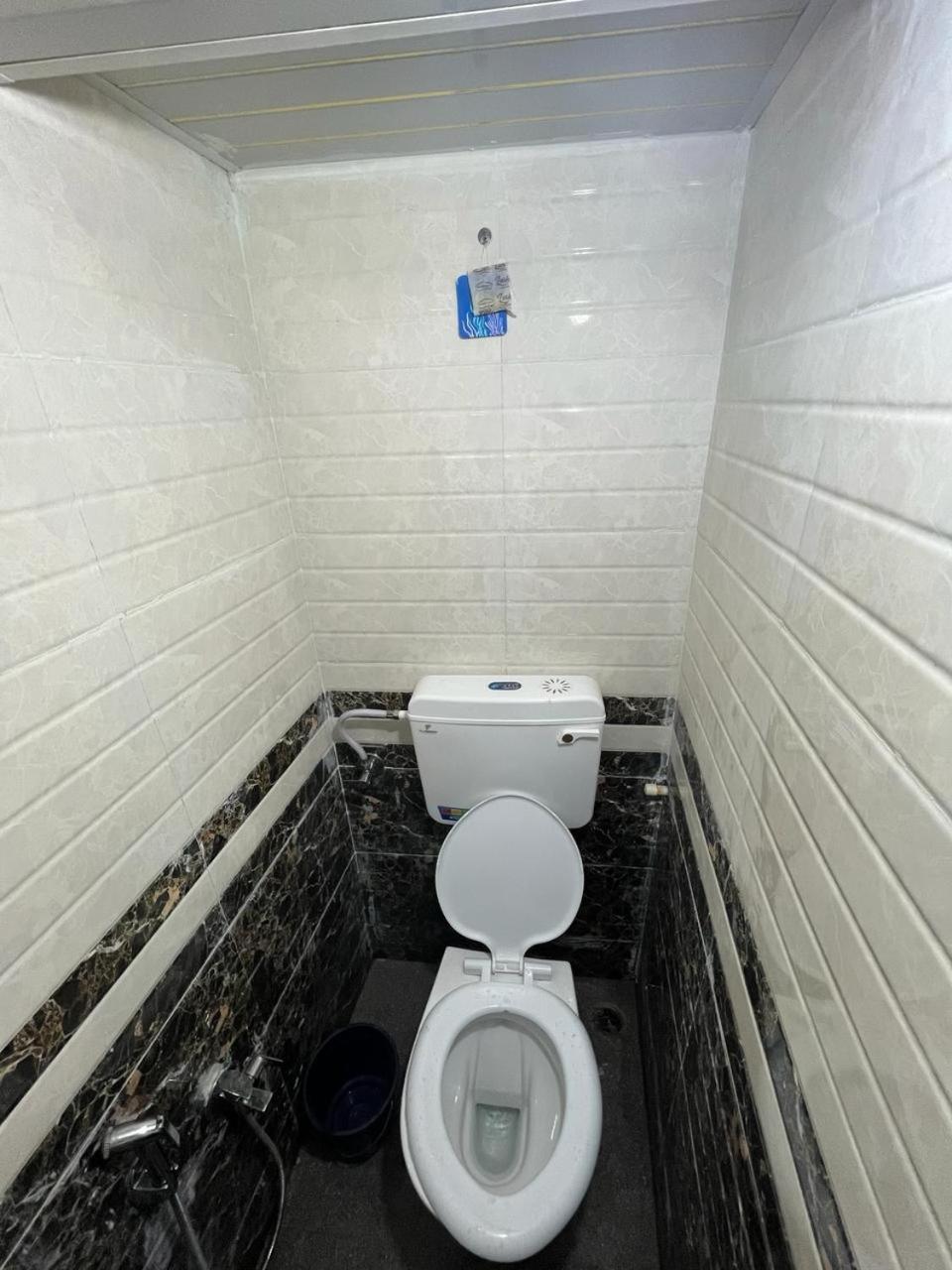 Marol Metro Hostel *