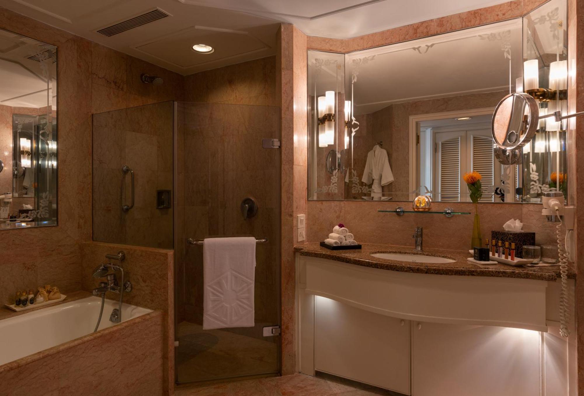 Hotel Taj Lands End 5*