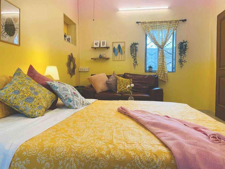 Apartment Bandra Lokhandwala House, Near Carter Road, Palli Hill By Connekt Homes Mumbai