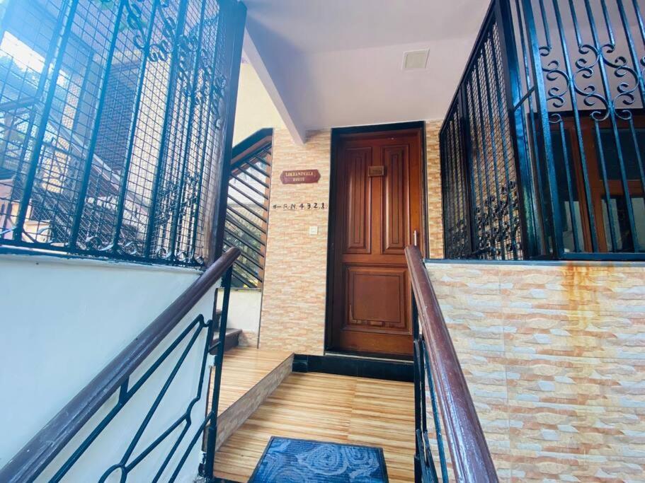 Apartment Bandra Lokhandwala House, Near Carter Road, Palli Hill By Connekt Homes