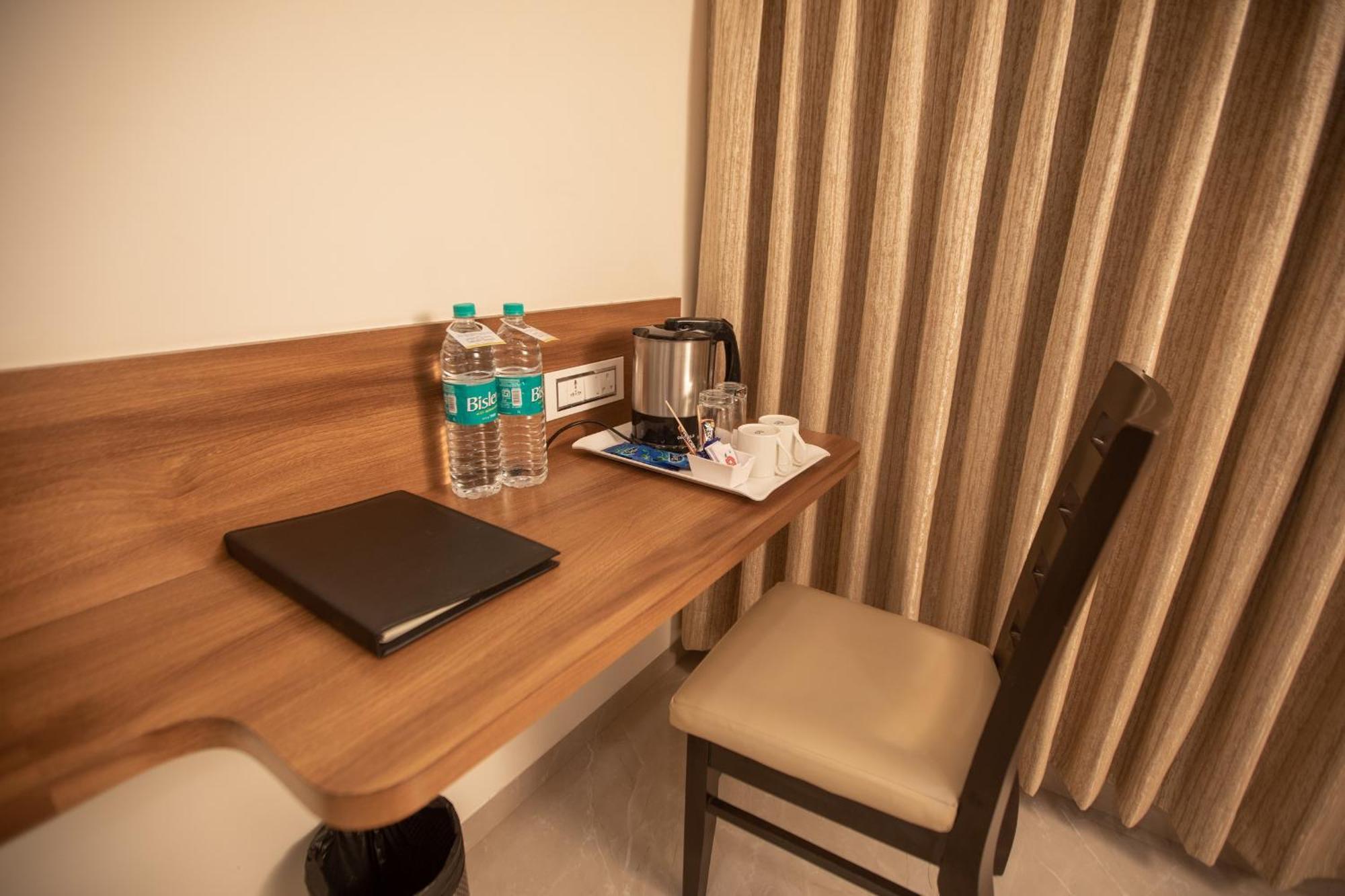 Naaz Executive Hotel Mumbai