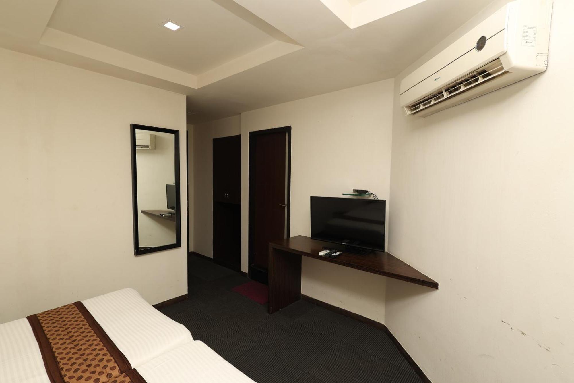 Hotel Quaint & Banquet 2*
