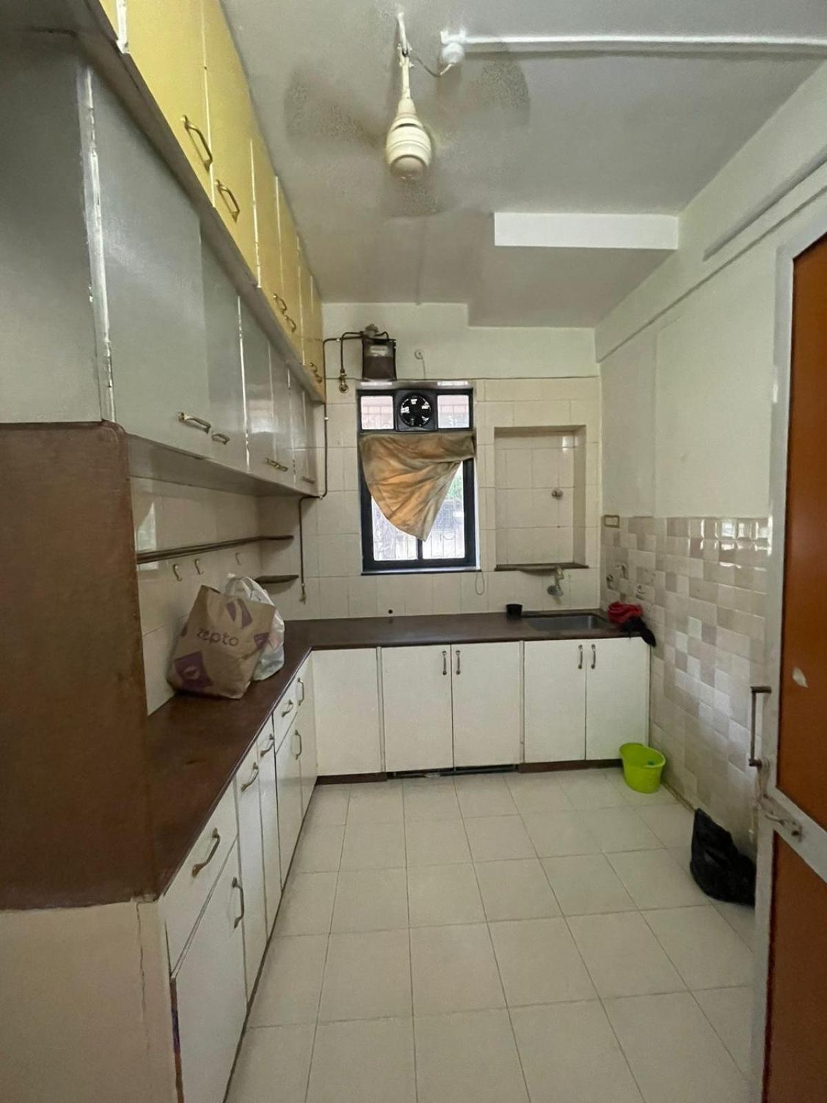 Apartment One Bhk In Matunga *