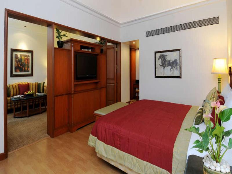 Hotel The Orchid Parle 5*