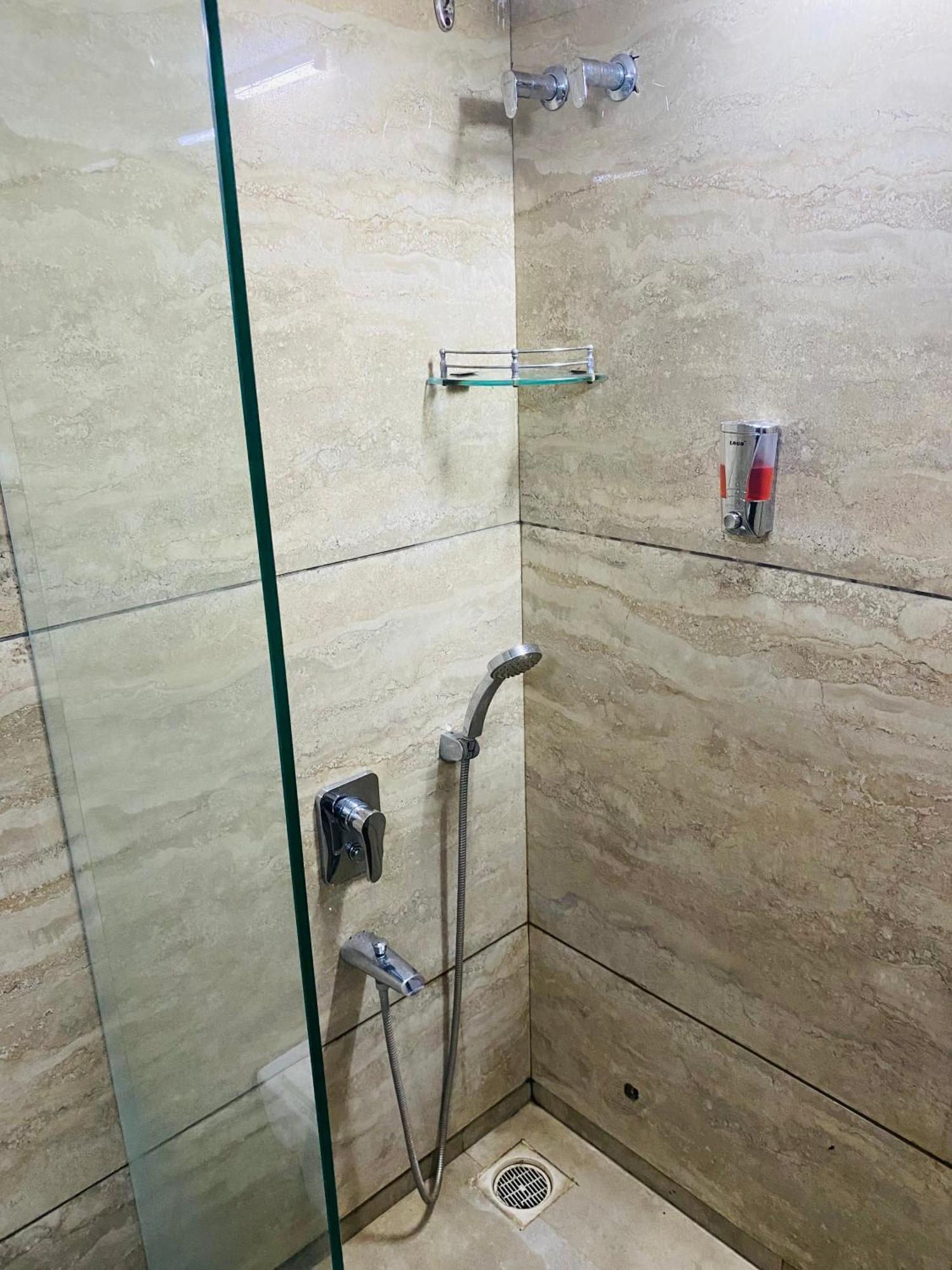 House Luxury Apartments, Santacruz East Apartment *