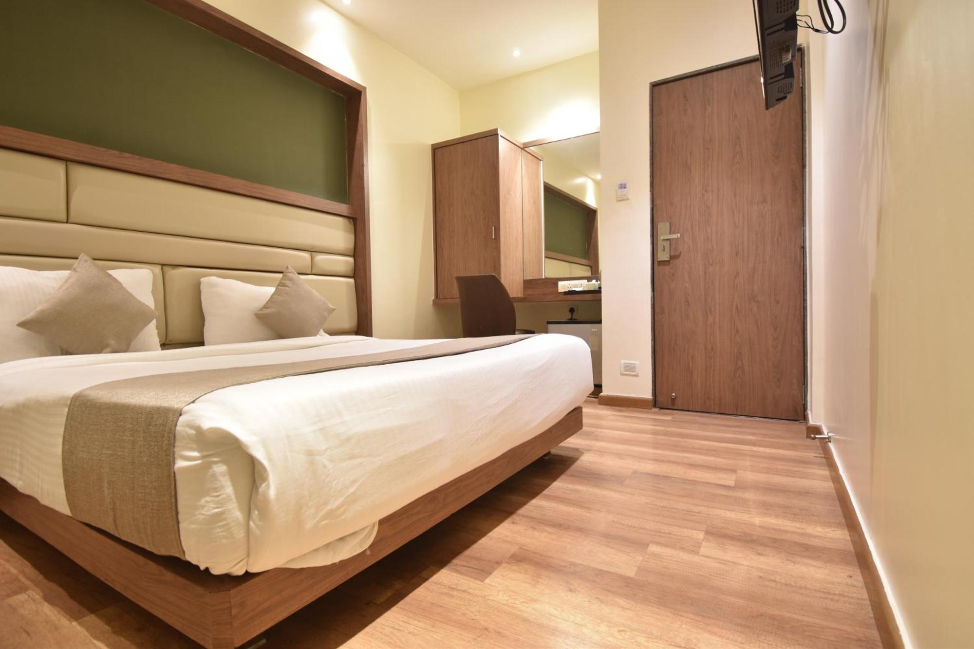 The Aarya A Smart Business Hotel Bombaim