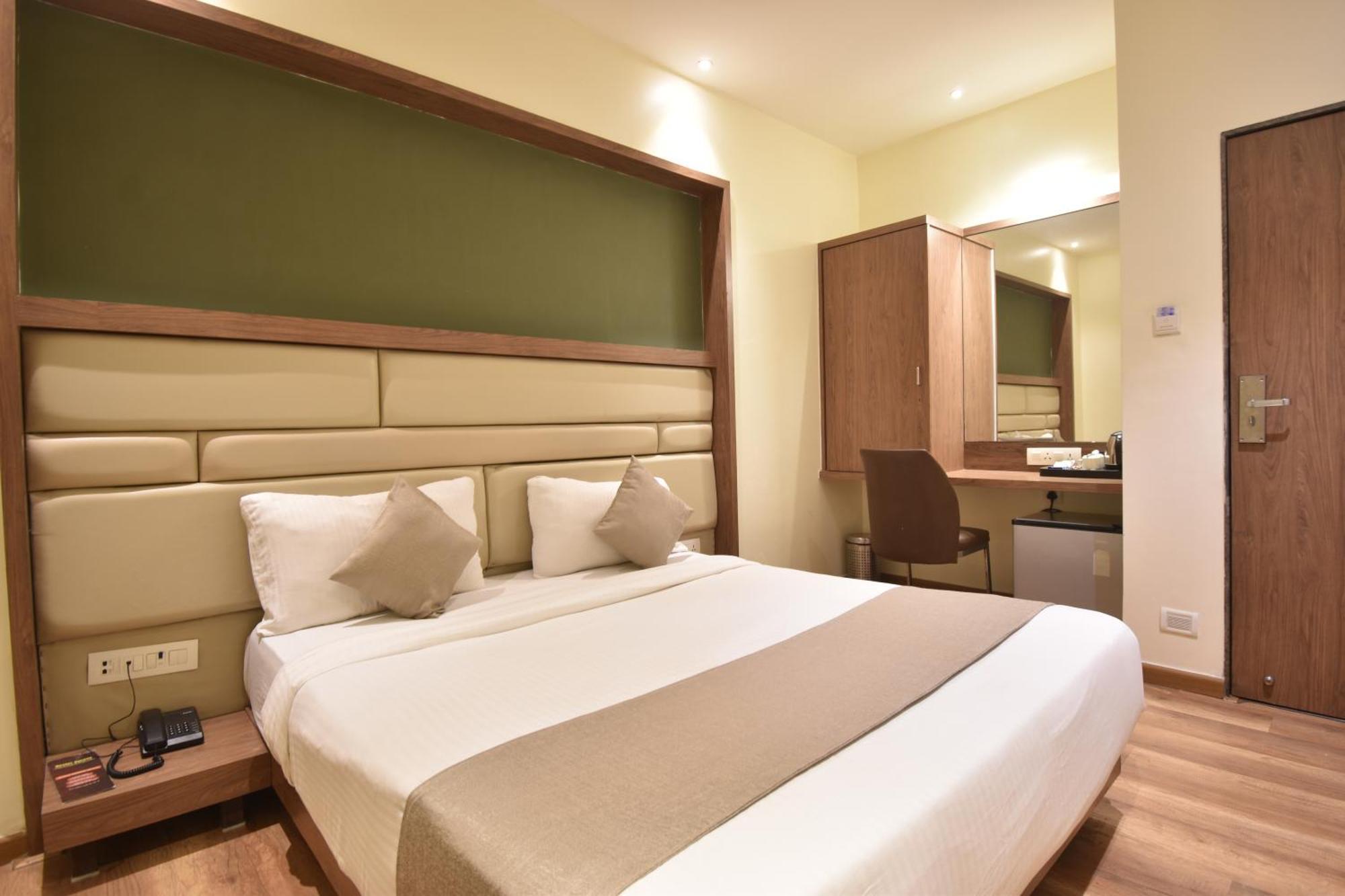 Hotel The Aarya A Smart Business Bombaim