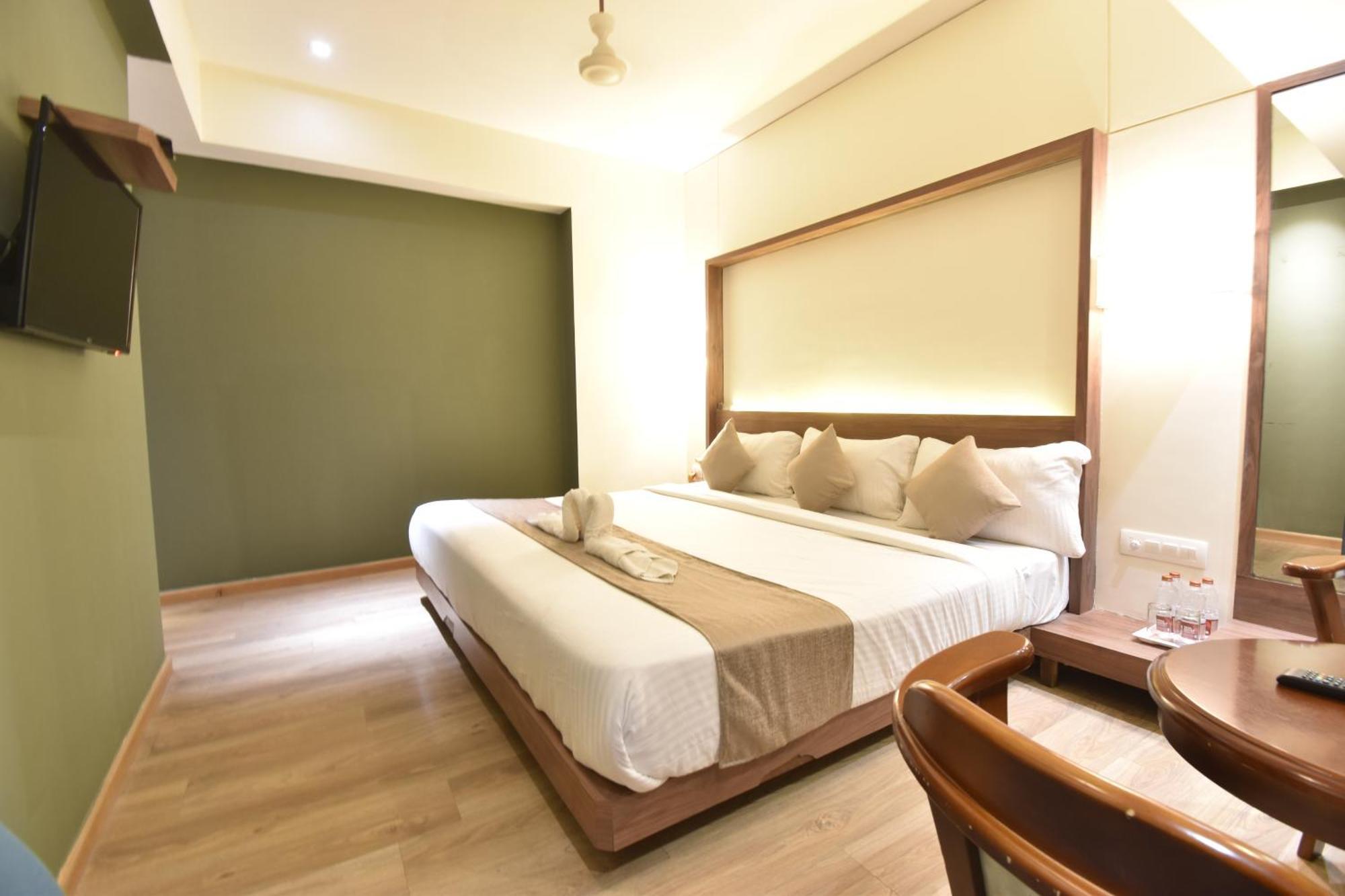 The Aarya A Smart Business Hotel Bombaim