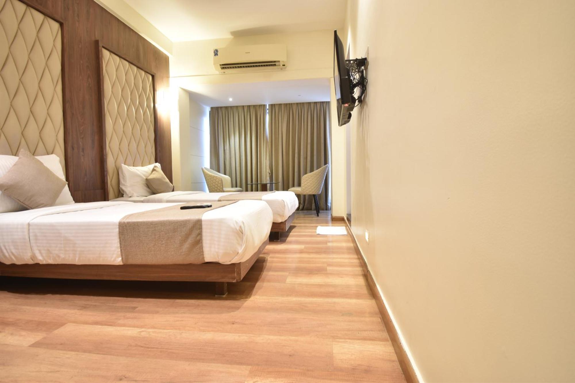 Hotel The Aarya A Smart Business Bombaim
