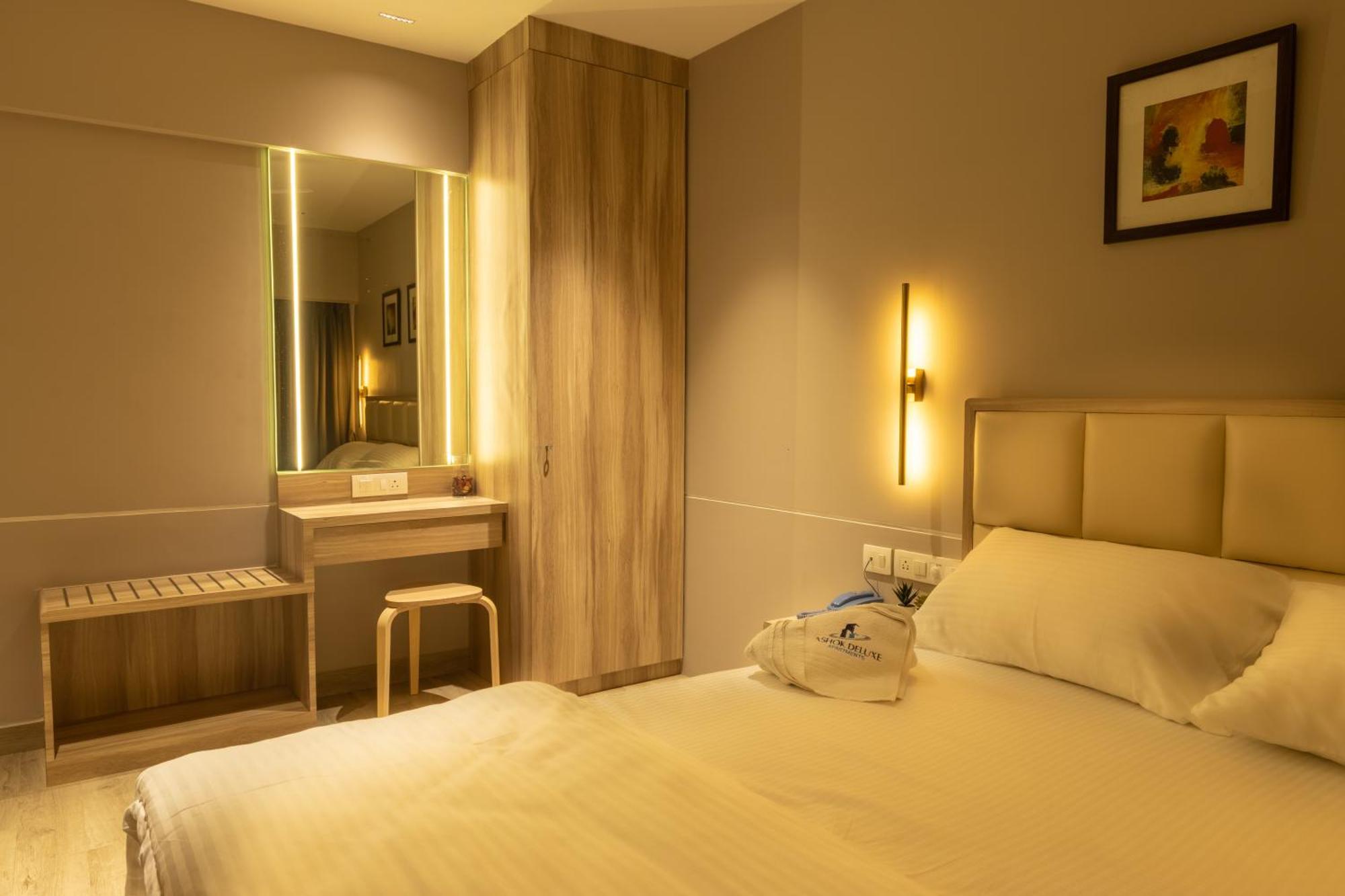 Ashok Deluxe Apartments, Marol Andheri East Hotel