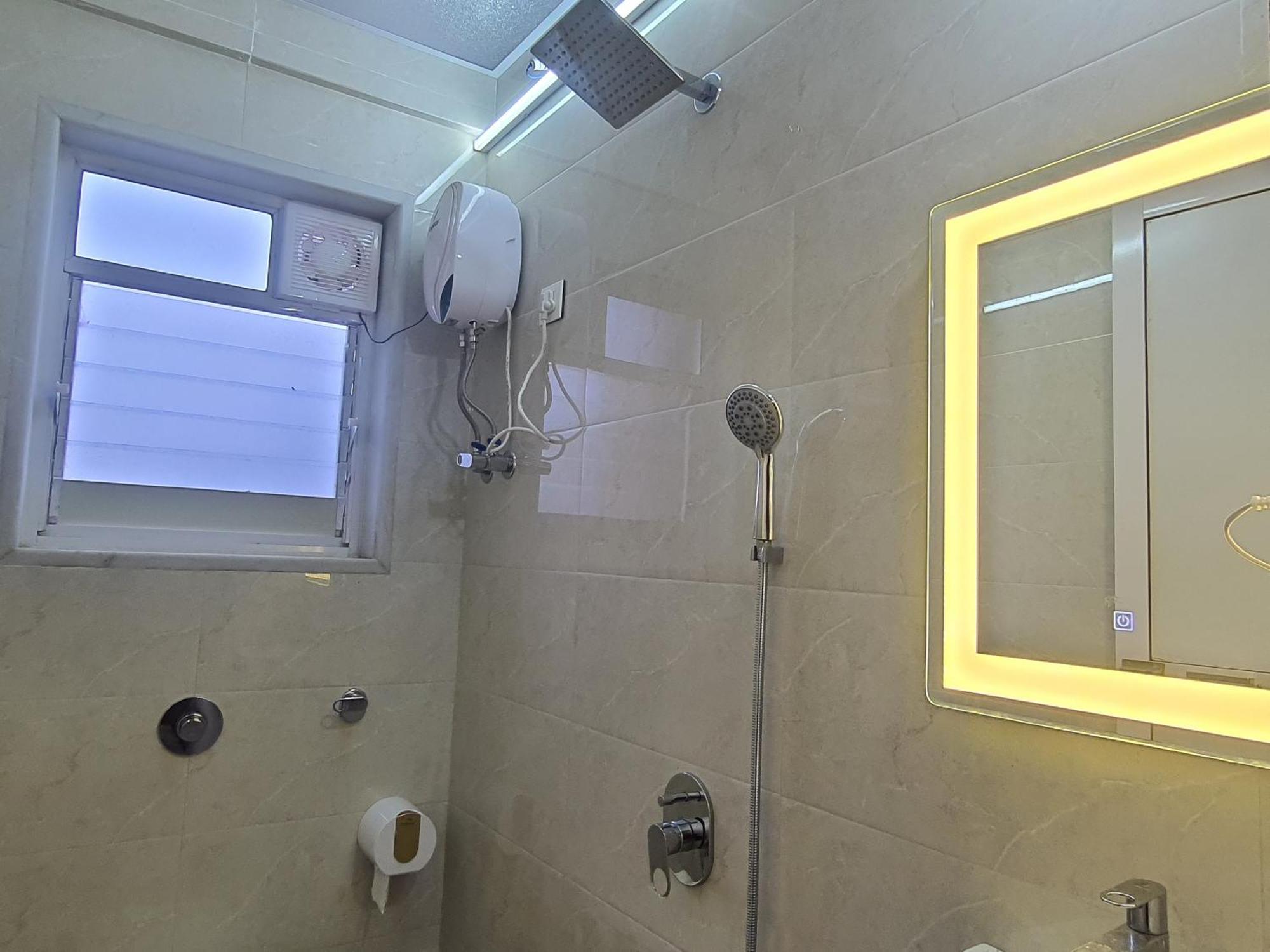 Osi Lilavati Bandra Mumbai