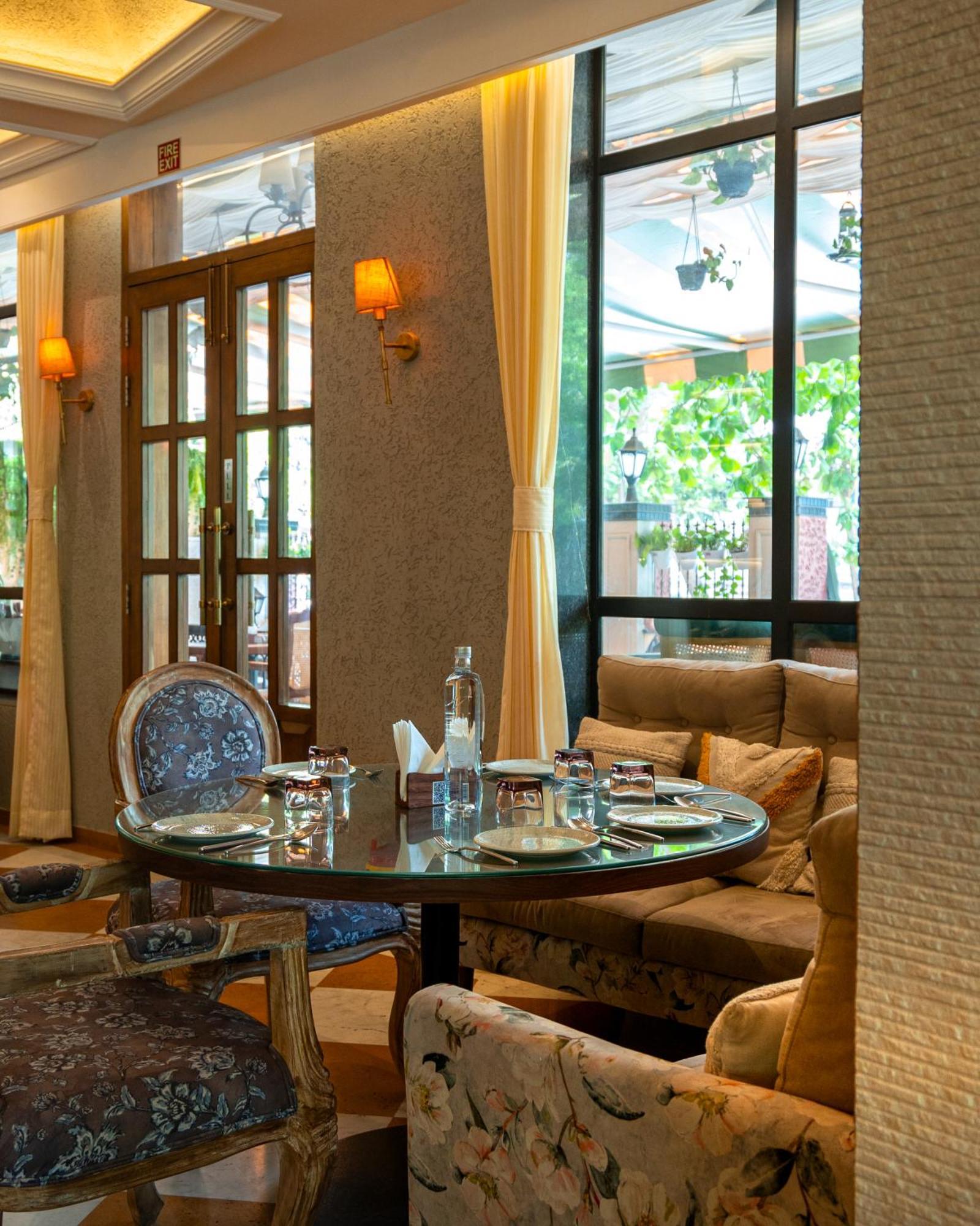 Arnna-goregaon Hotel Mumbai