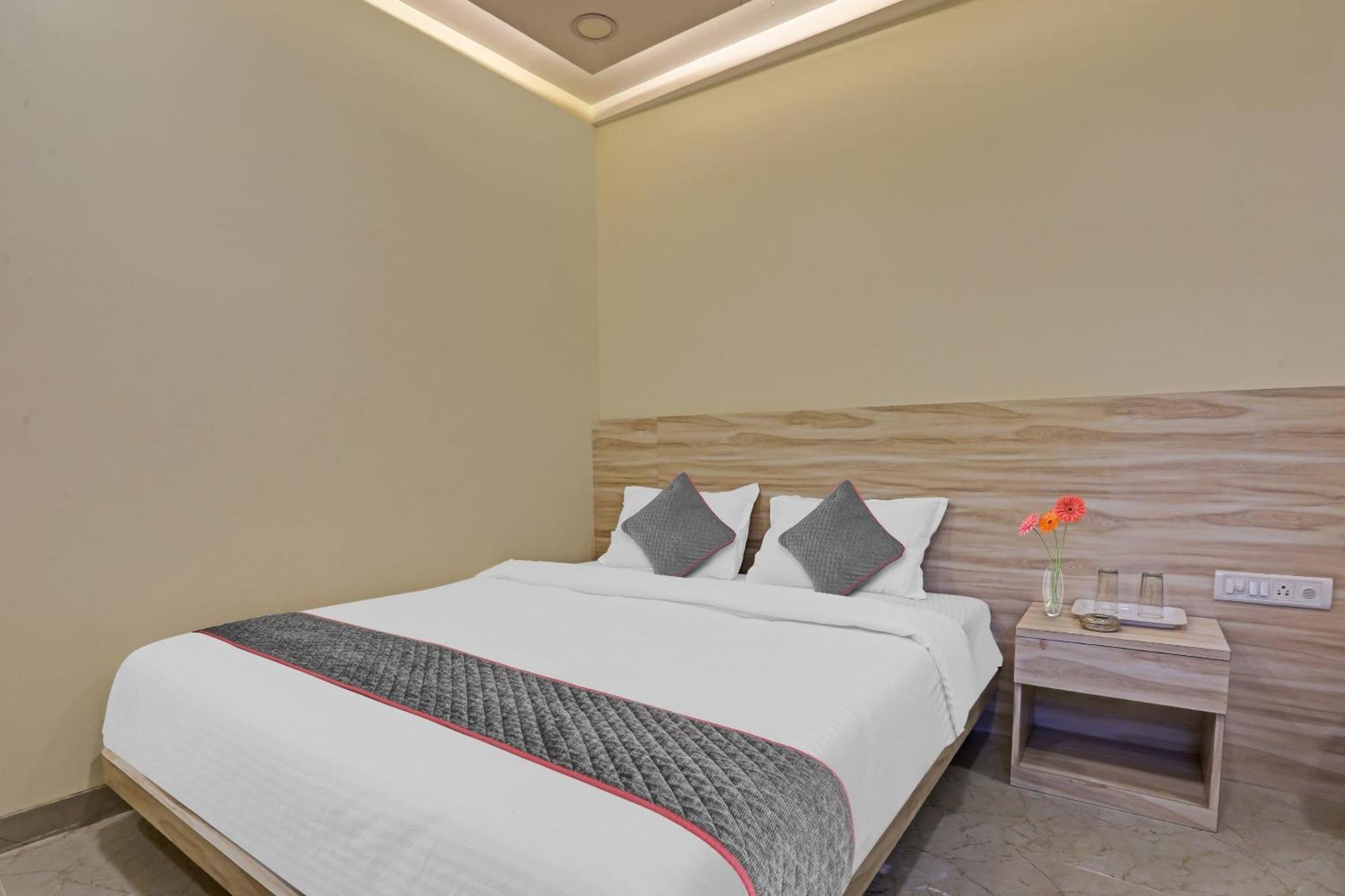 Super O Kiwi International Hotel 4*