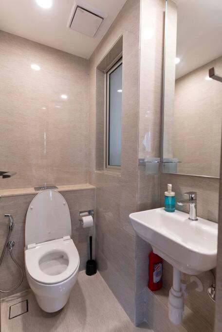 Chic, Boho Themed 1bhk Apt In Hiranandani Powai Apartment