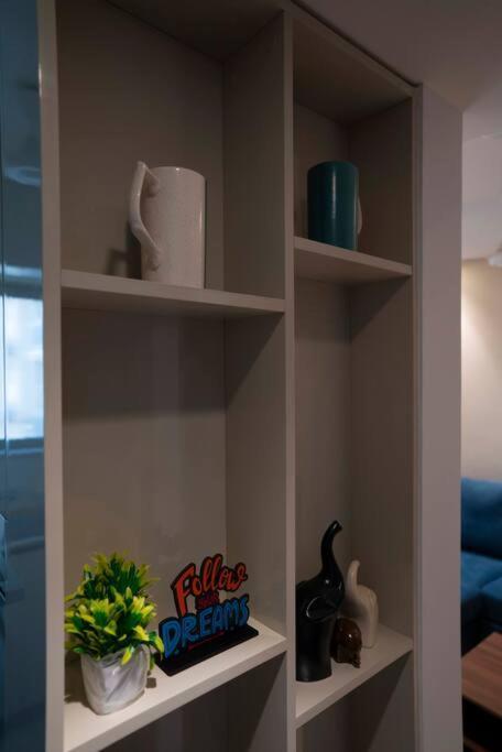 Ambient, Stylish 1bhk In Hiranandani Powai *