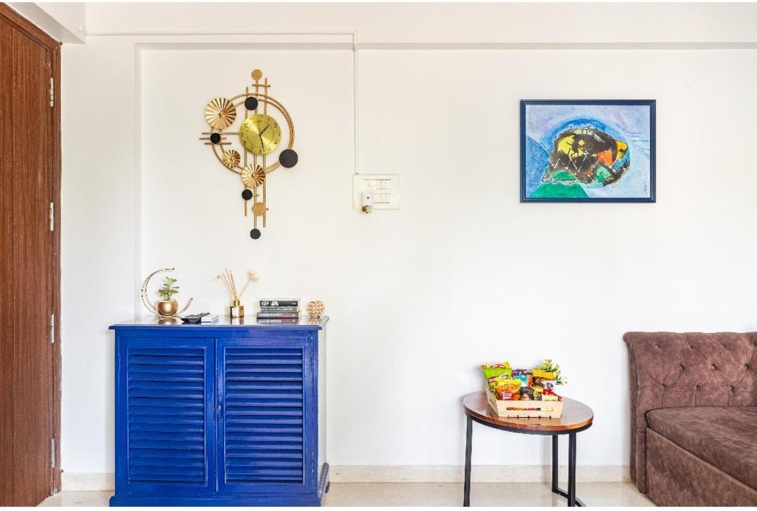 The Blue Abode! Premium 1bhk Santacruz West Apartment