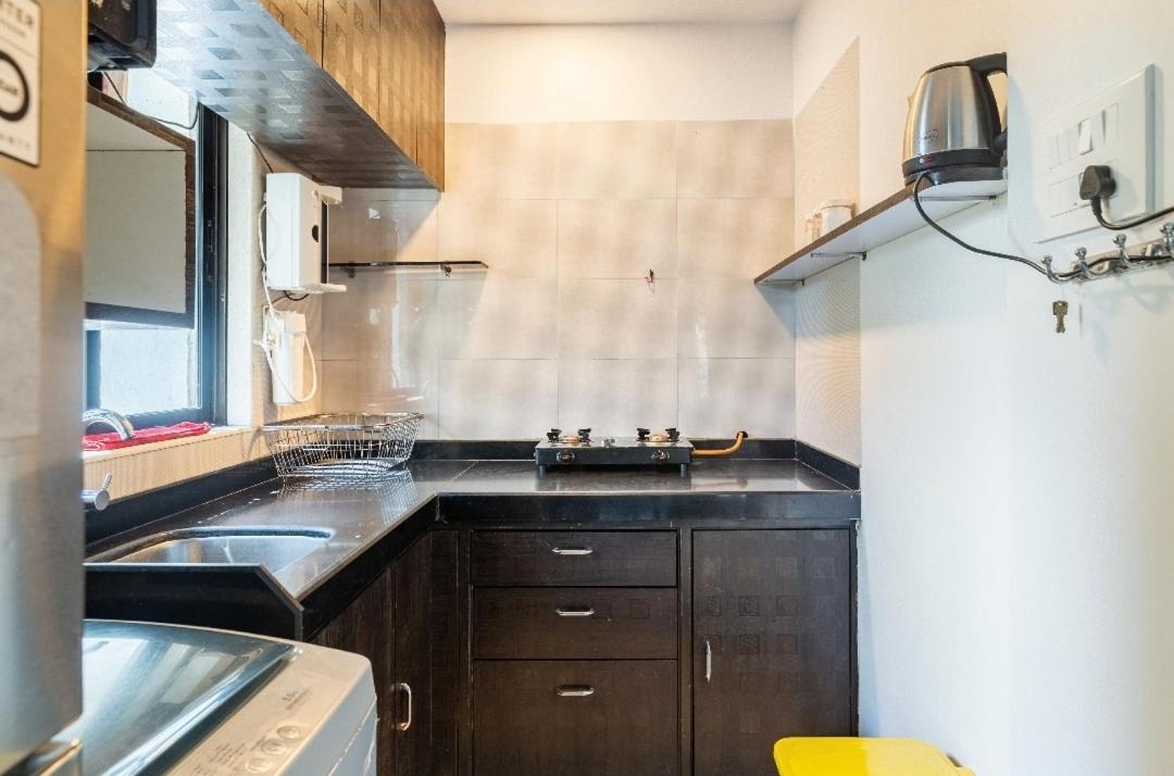 The Blue Abode! Premium 1bhk Santacruz West Apartment