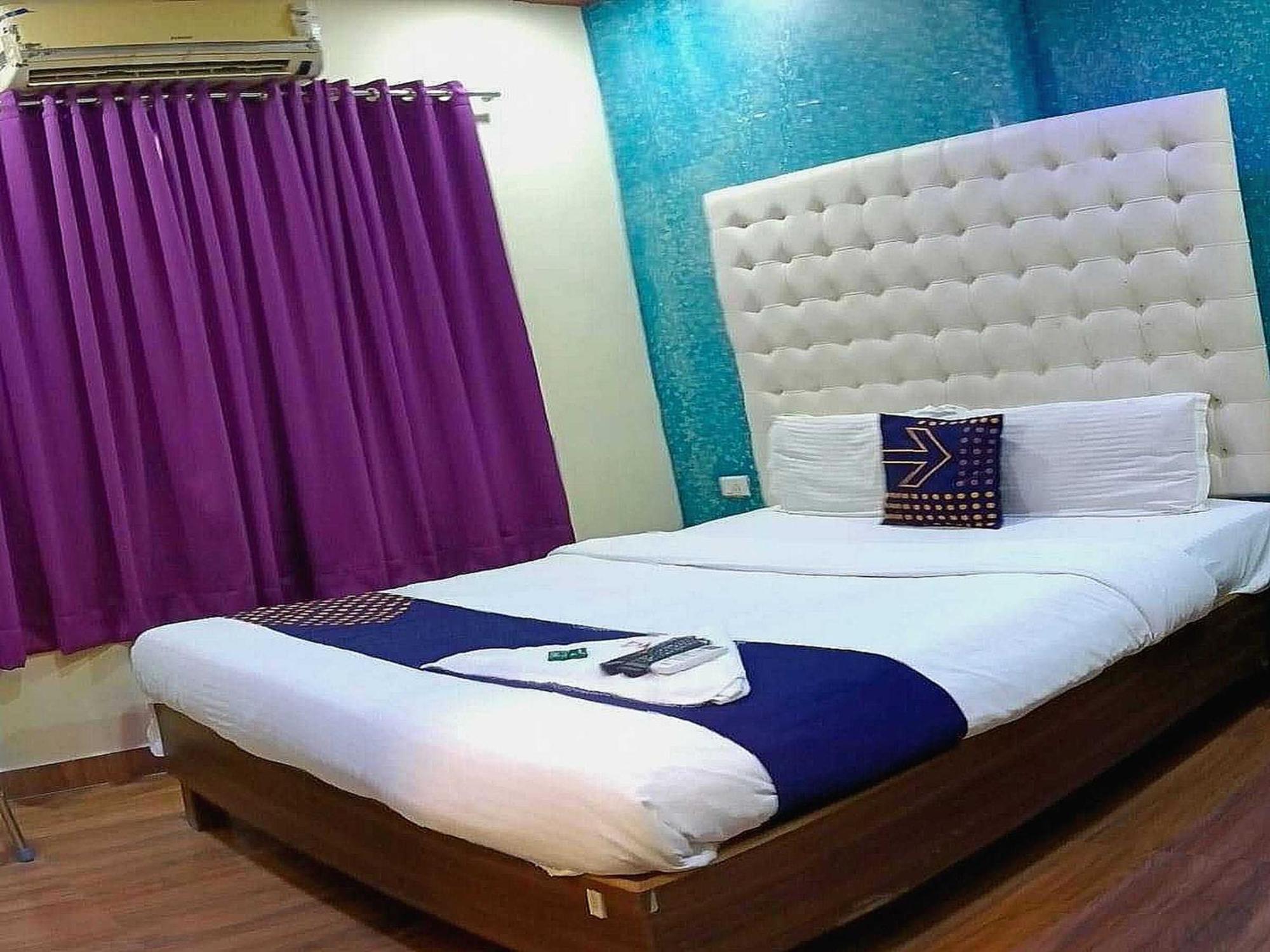 O The Om Sai Residency Hotel Bombaim
