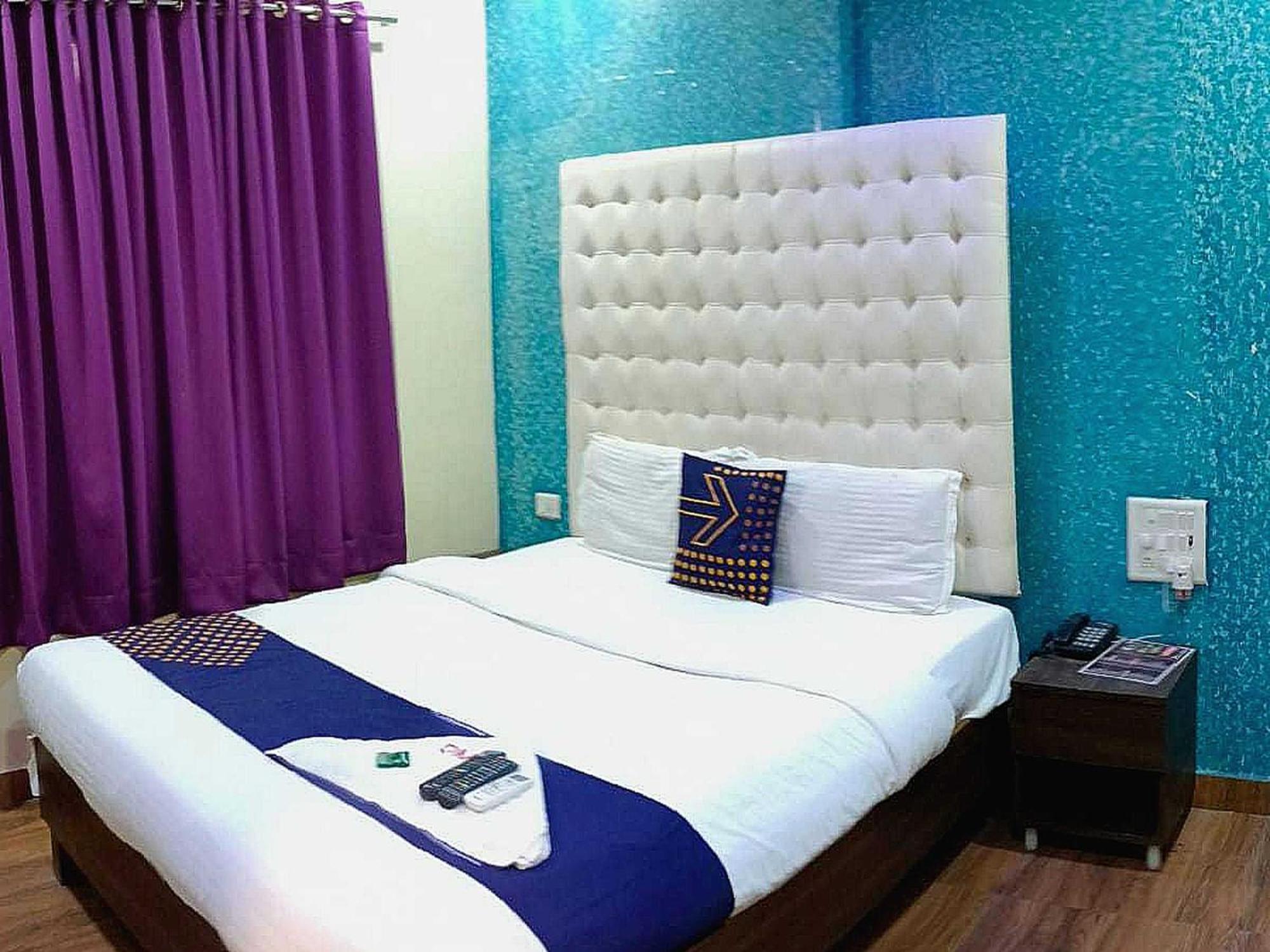 O The Om Sai Residency Hotel Bombaim