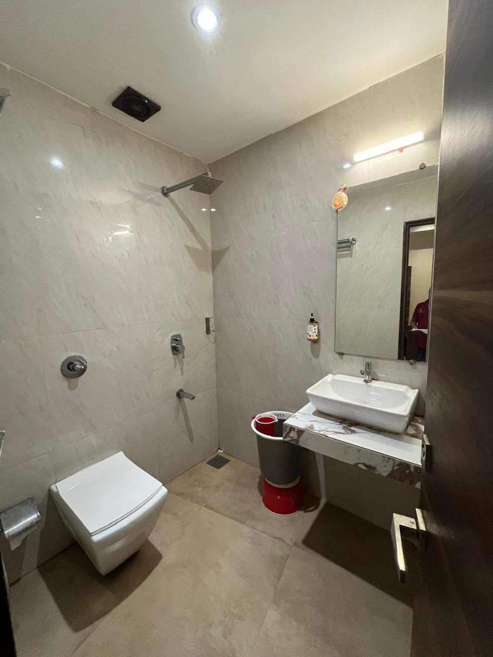 Shahi Darbar Terminal-2 Guest house *