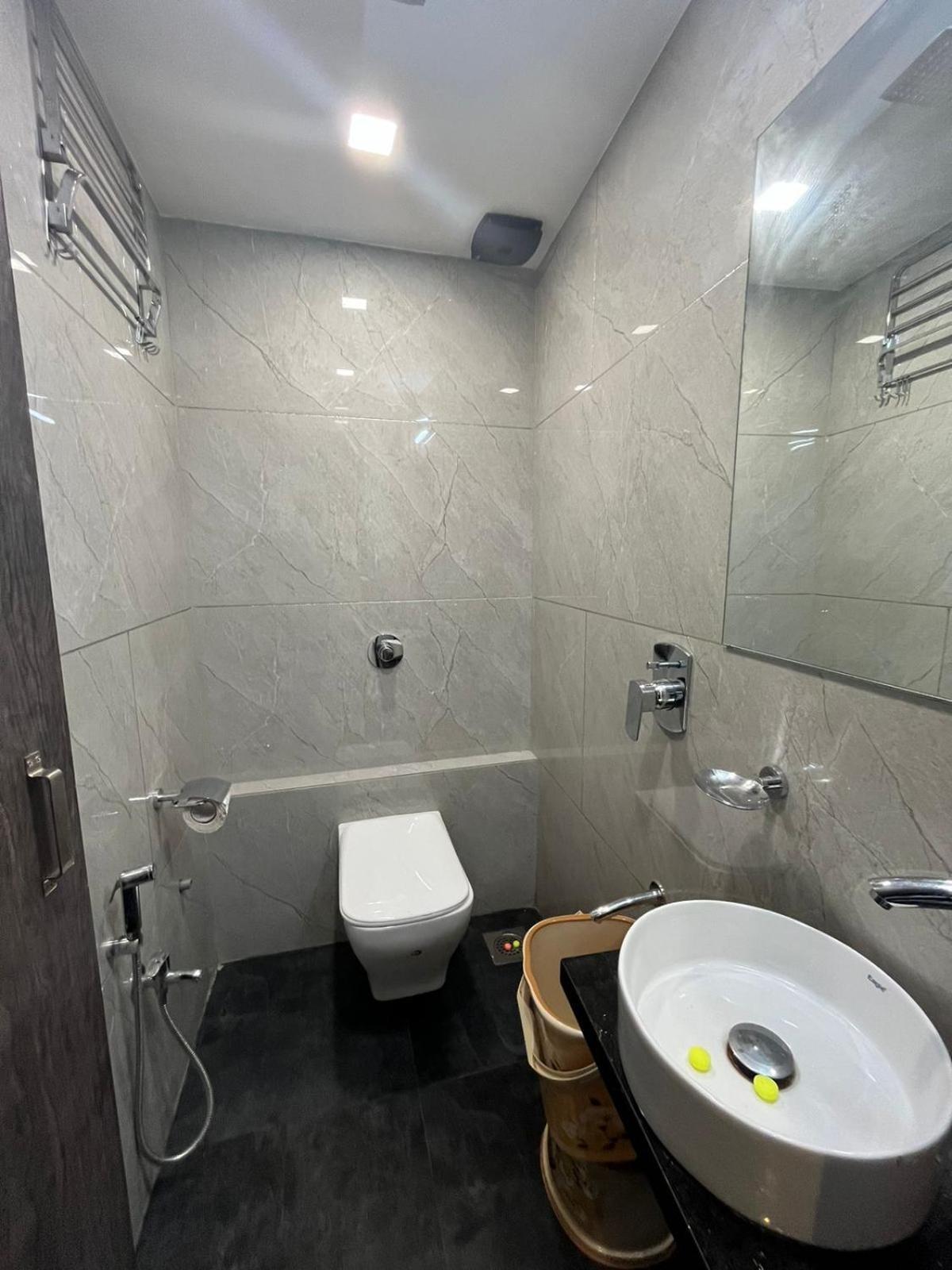 Shahi Darbar Terminal-2 * Mumbai