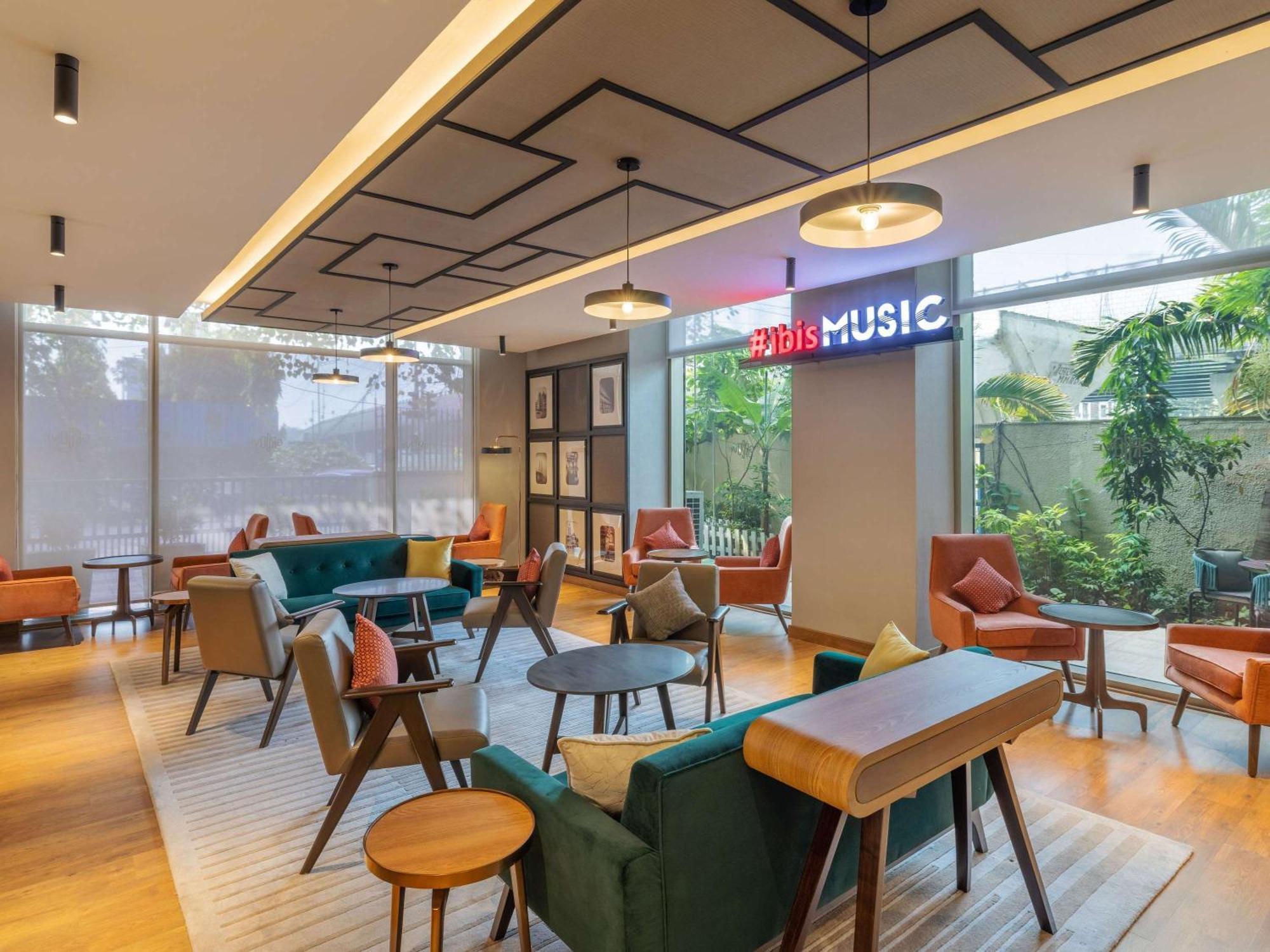 Ibis Airport - An Accor Brand Hotel Bombaim