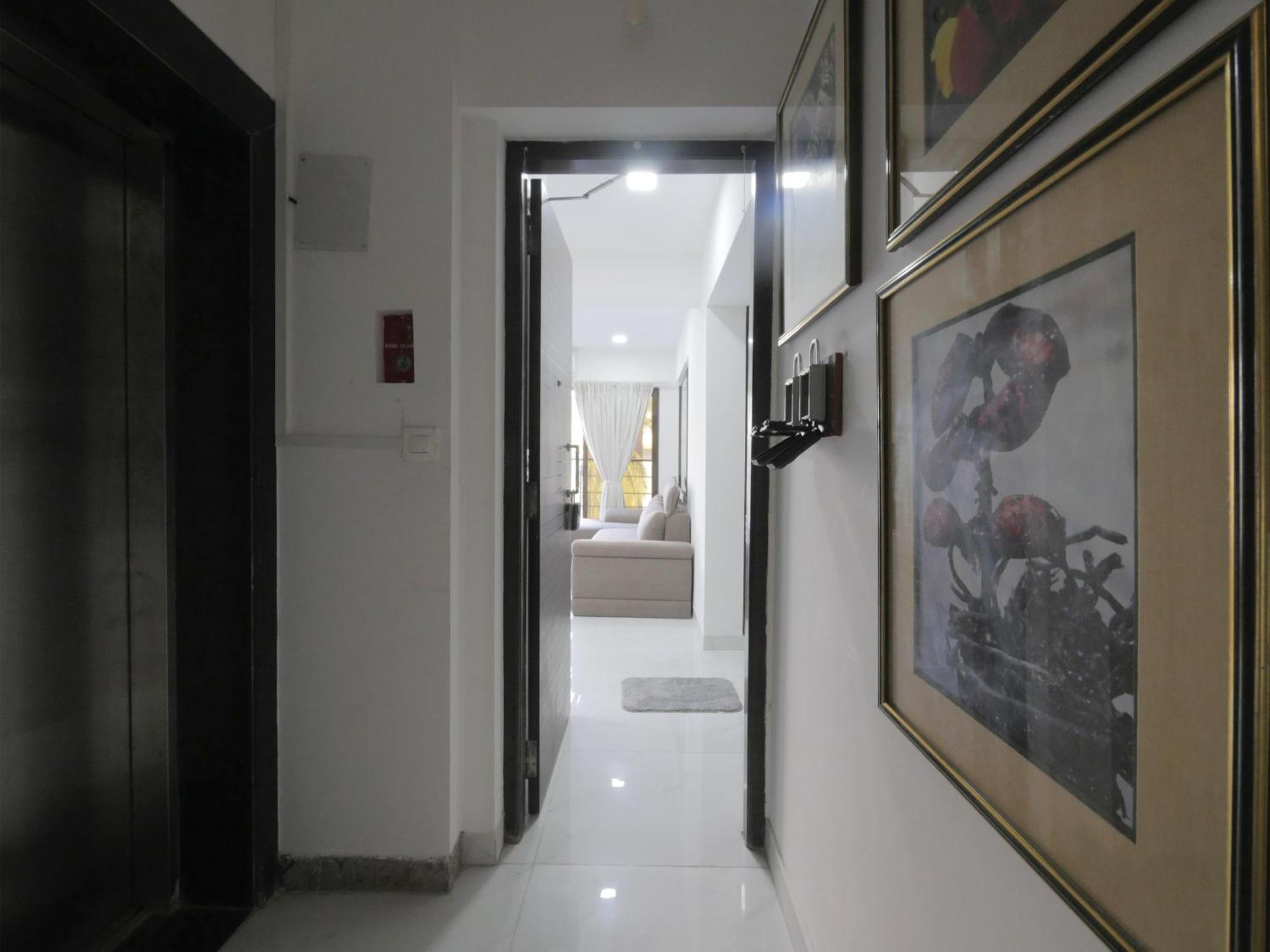 Athena 2bhk Khar W By The Company