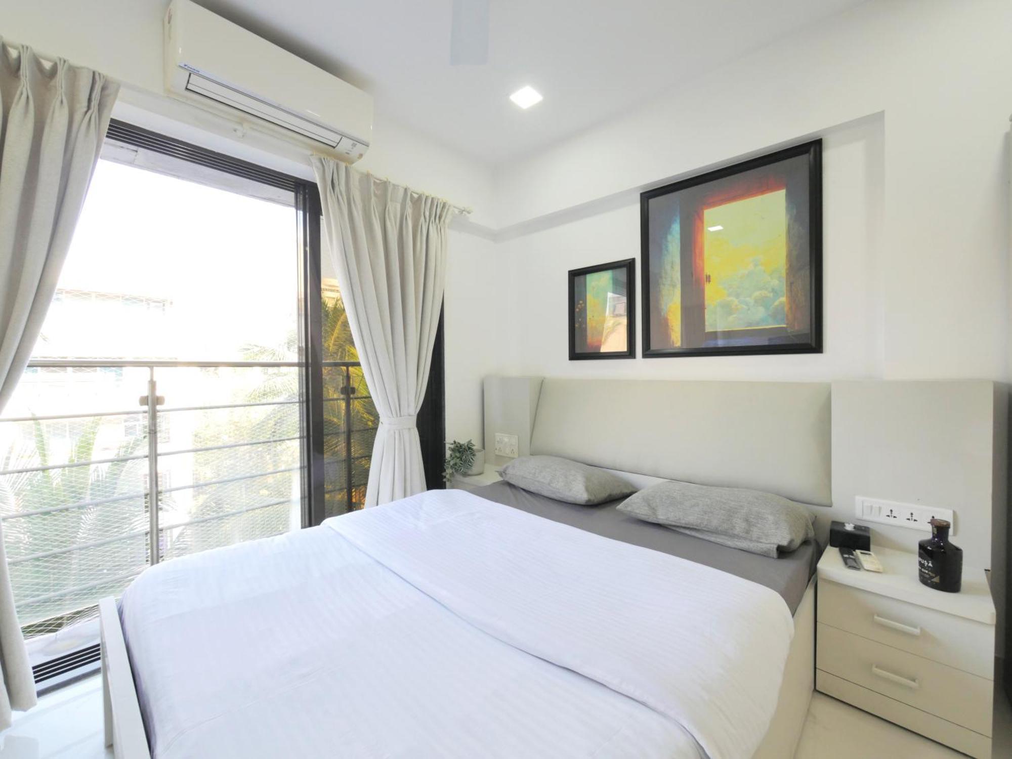 Athena 2bhk Khar W By The Company Apartment