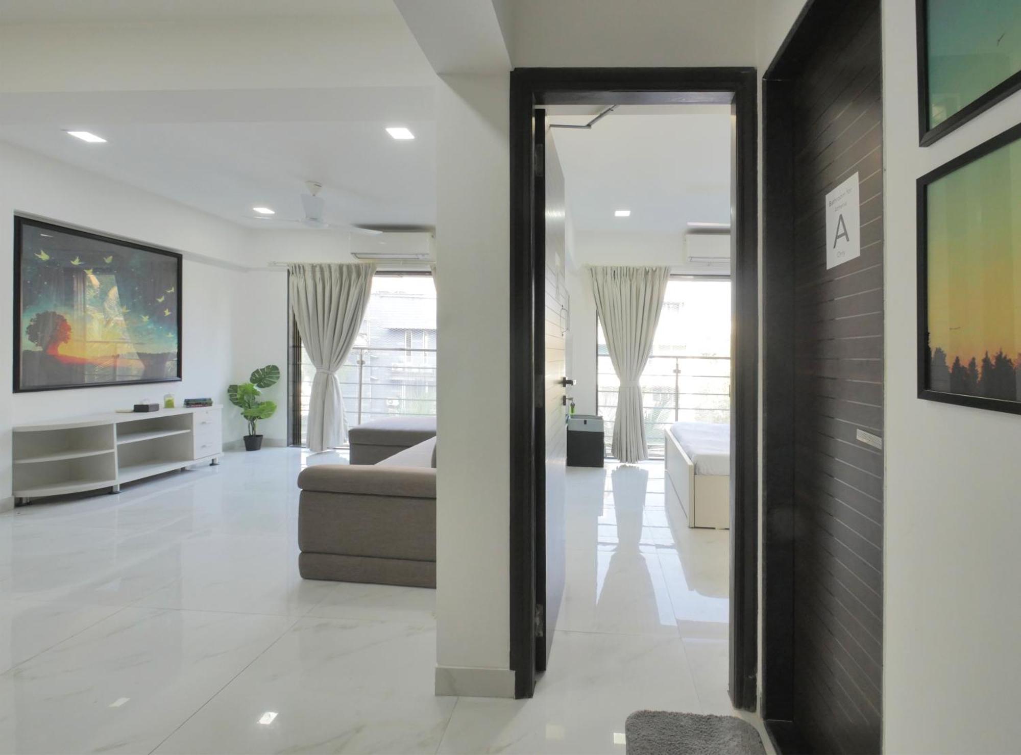 Athena 2bhk Khar W By The Company