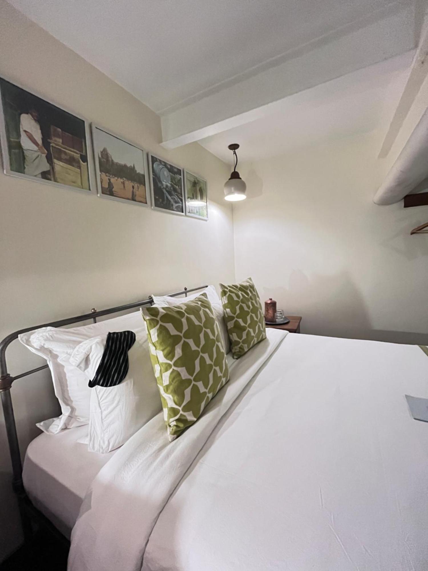 Hotel Abode