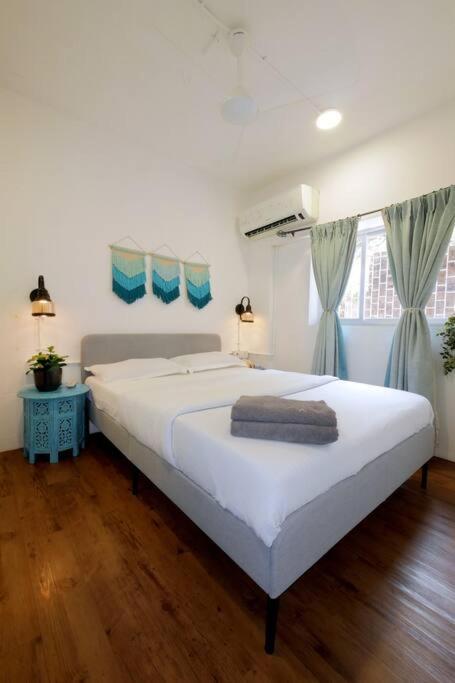Tori 1bhk Bandra W By The Company Apartment *