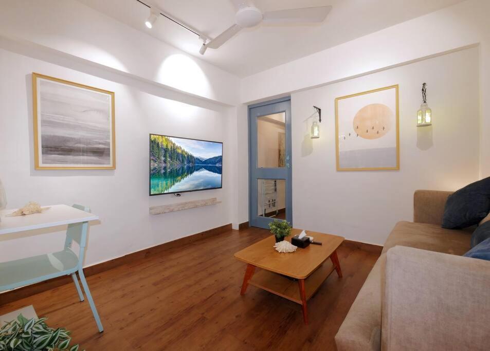 Apartment Tori 1bhk Bandra W By The Company