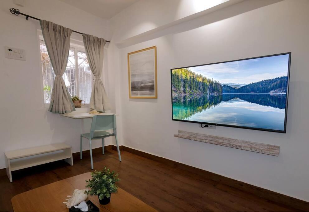 Tori 1bhk Bandra W By The Company Apartment *
