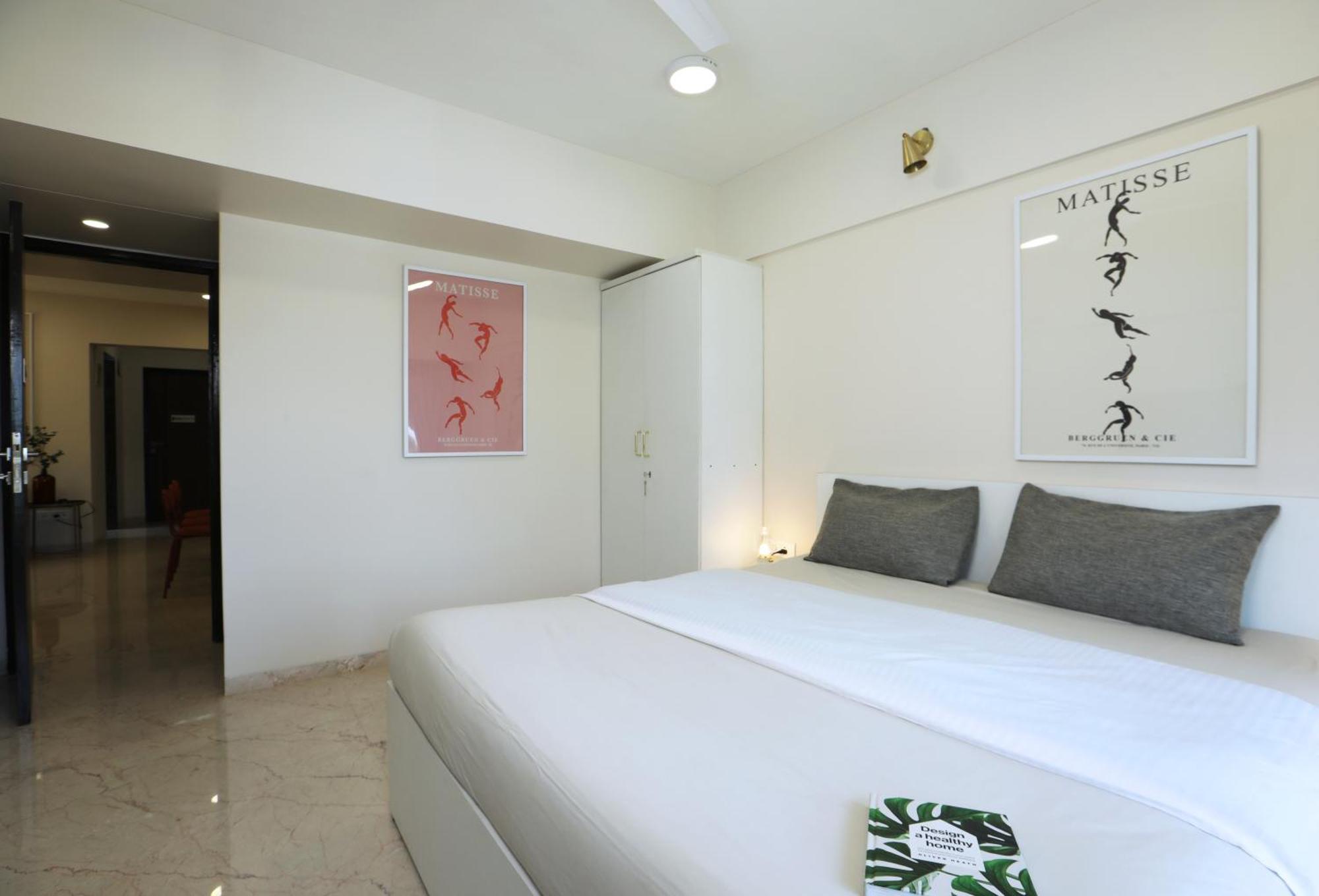 Ke Premium Shared Bandra W Homestay