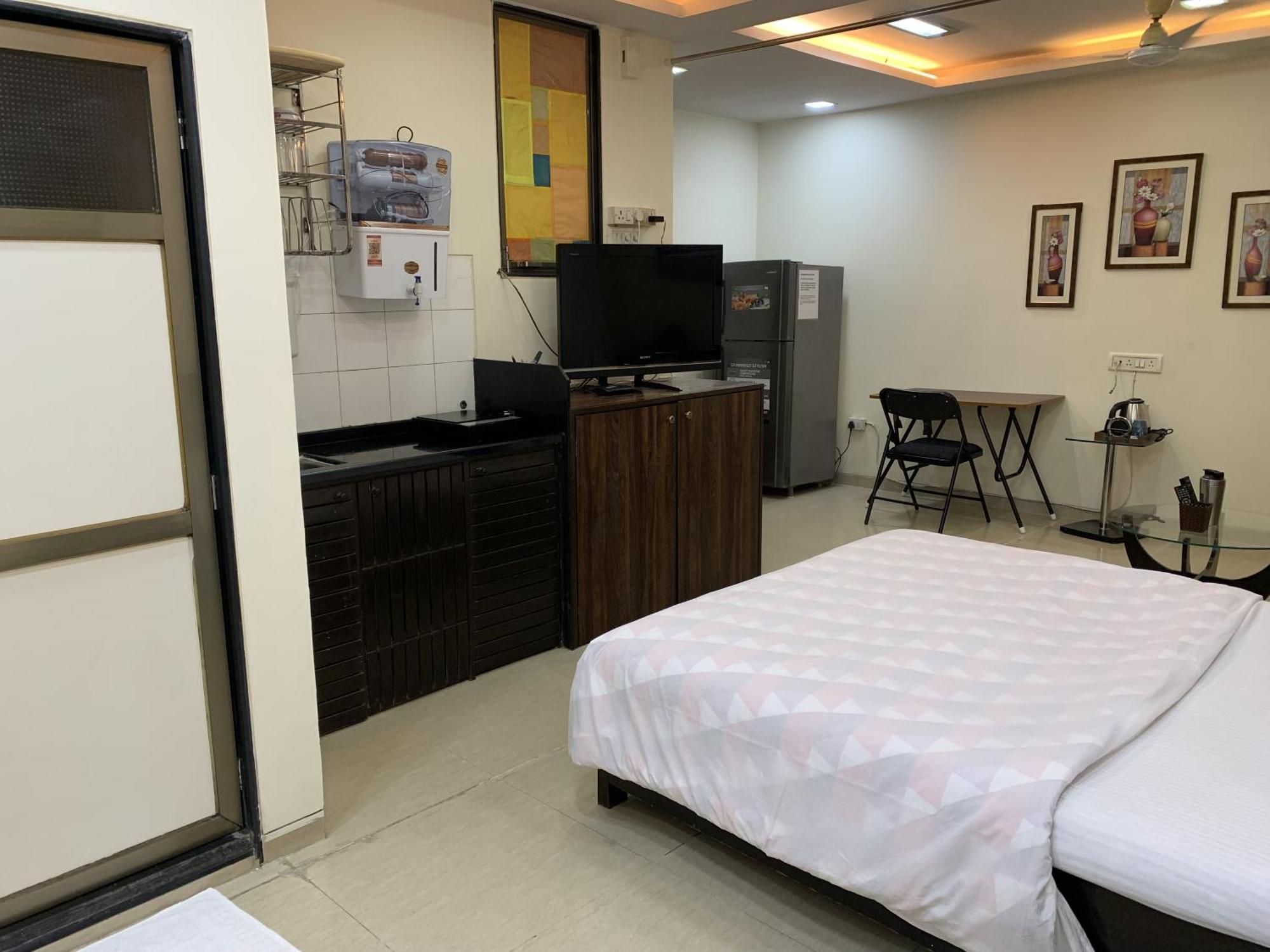 Apartment Mon Repose Bandra