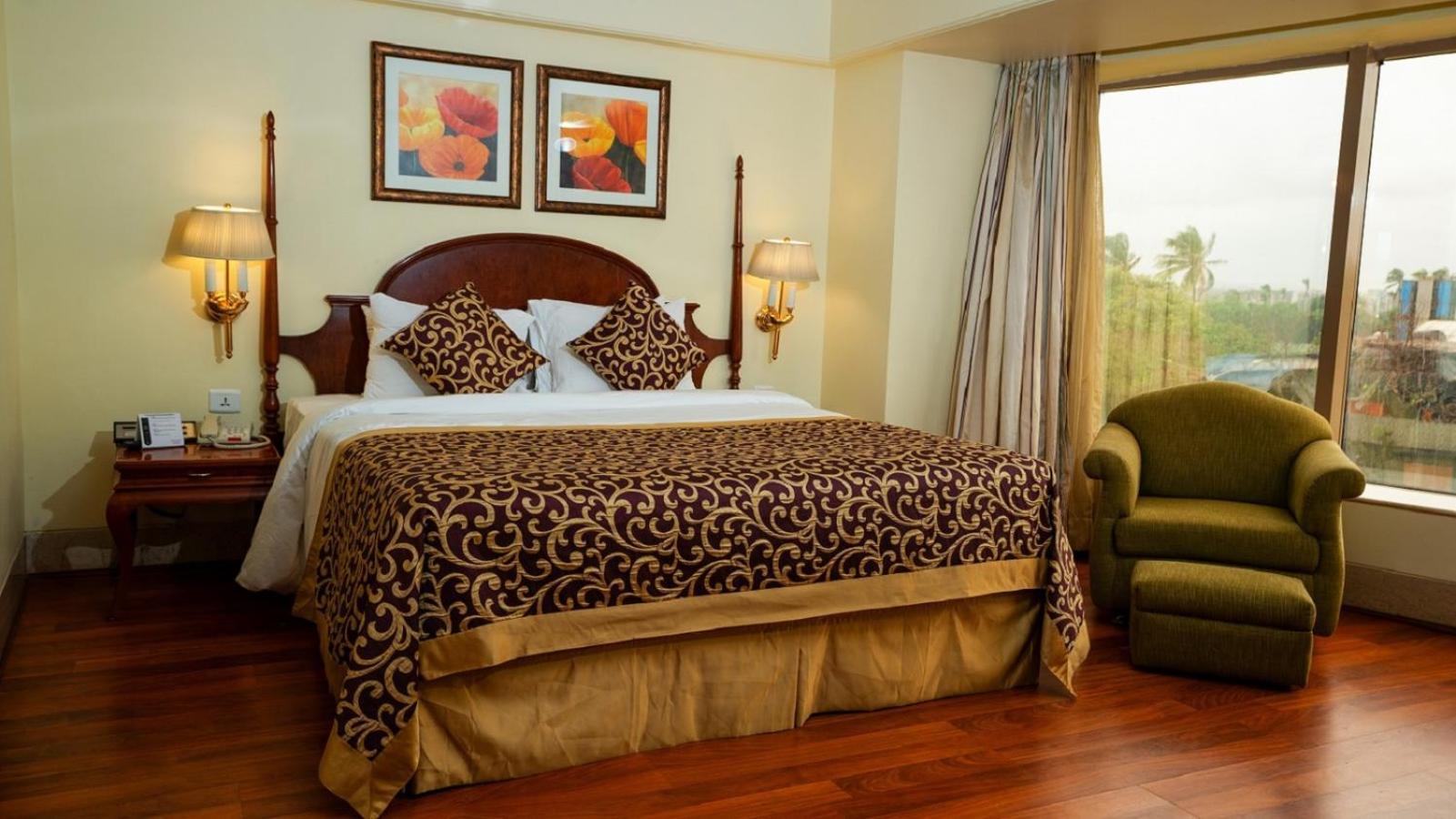 Hotel Ramada Plaza By Wyndham Palm Grove Mumbai