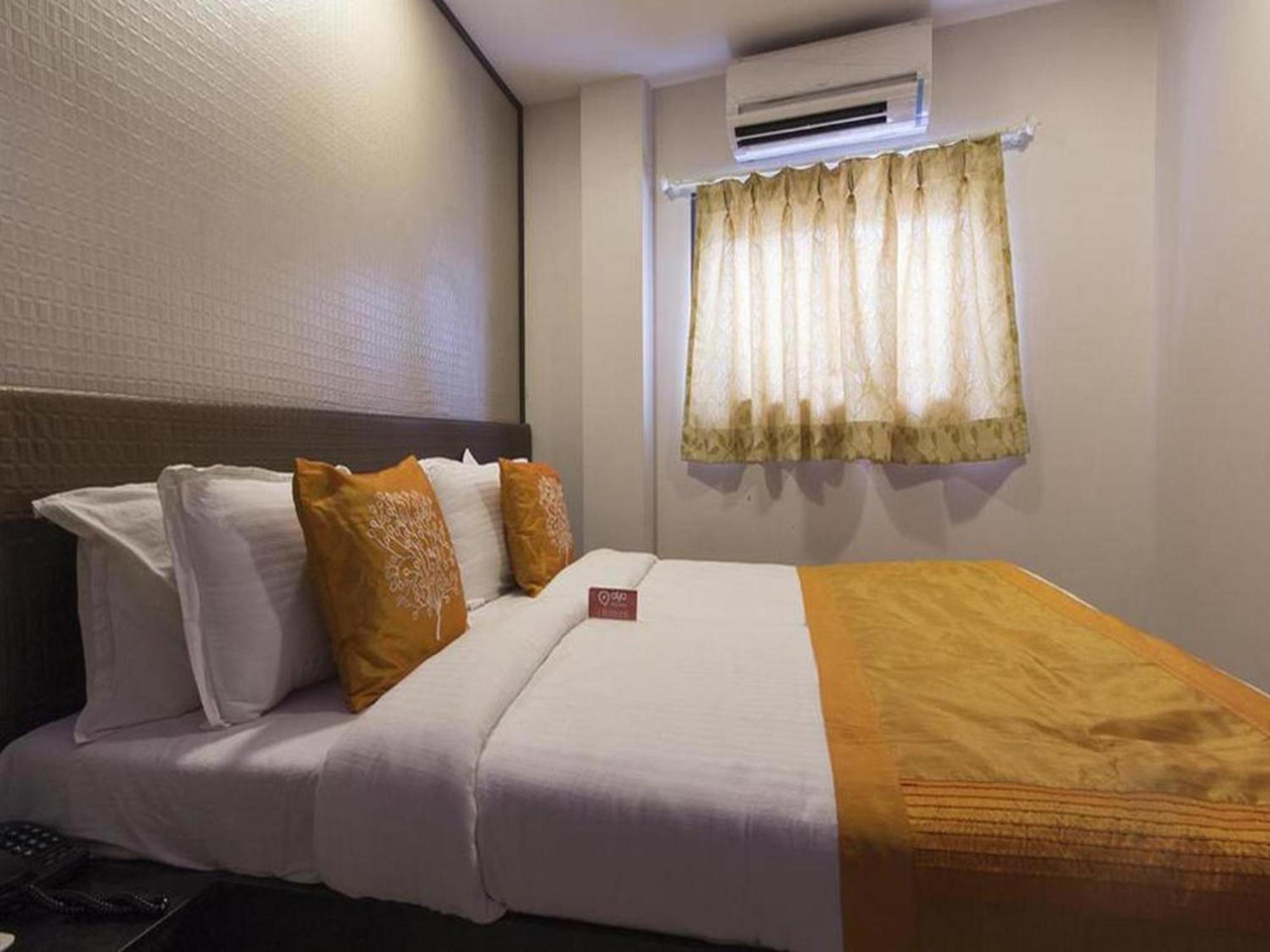 Golden Sagar - Kurla 3*