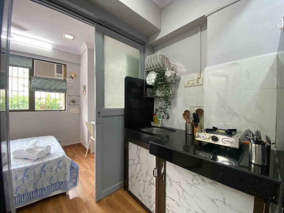 Newton 103 Bright 1bhk In Bandra Near Lilavati Apartment Mumbai