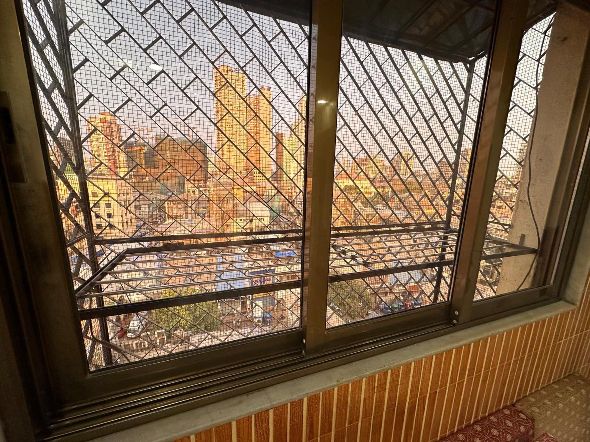 Shk Murtaza Tulearwala Apartment Mumbai