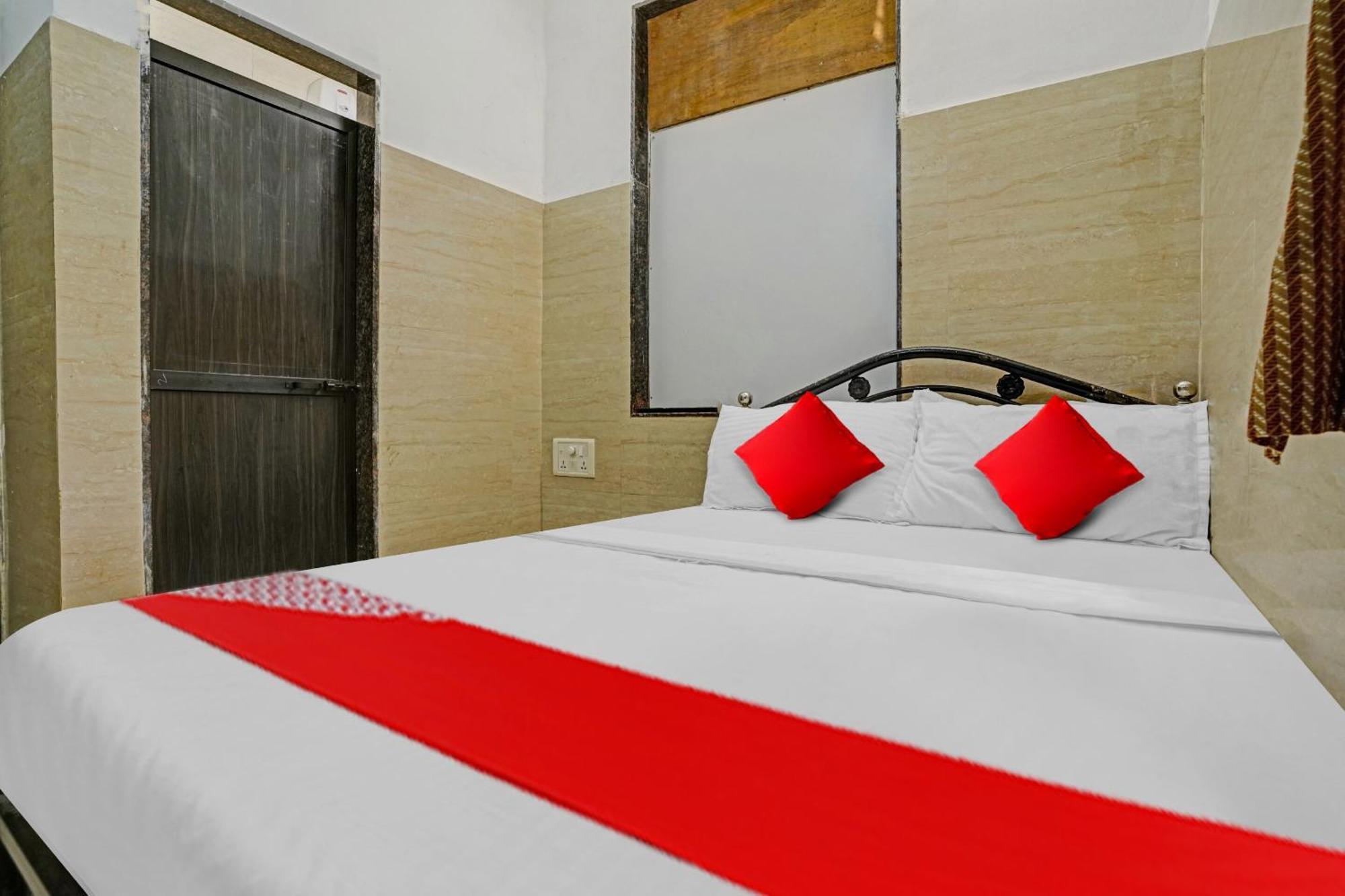 Oyo Flagship Raj Near Juhu Hotel 3*