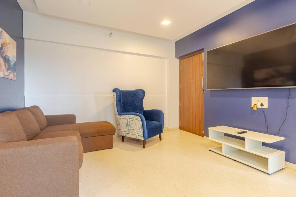 601 Cozy 1bhk In Santacruz *