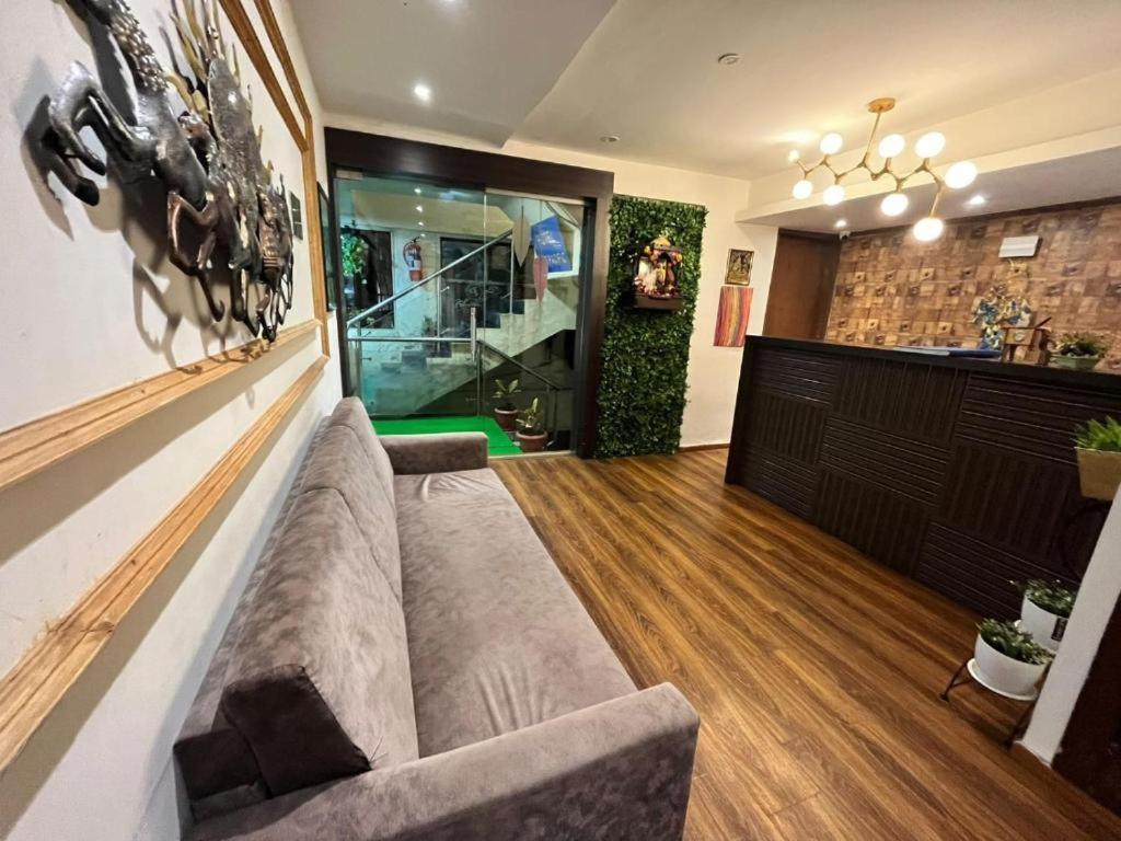 P International 3* Mumbai