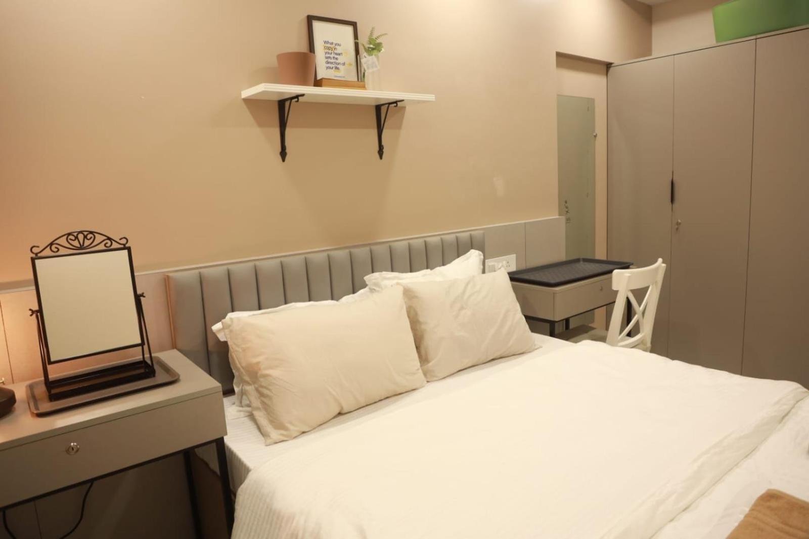 Downtown 3bhk Appt ,mumbai Mahalaxmi Apartment Mumbai