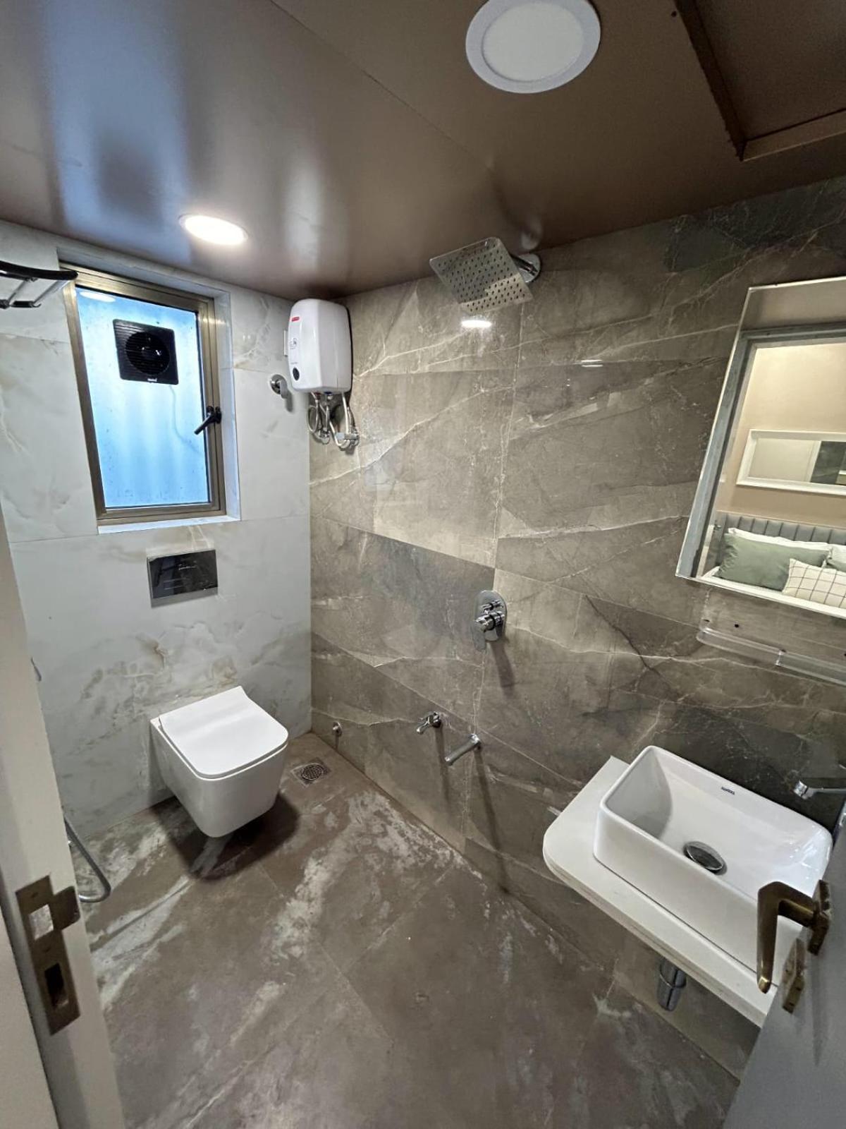 Downtown 3bhk Appt ,mumbai Mahalaxmi Apartment Mumbai